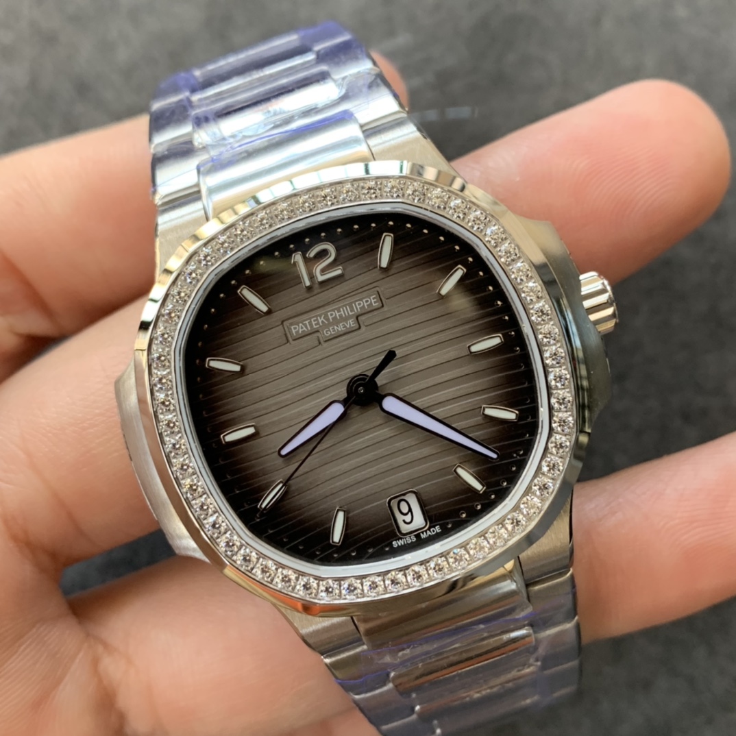 百达翡丽运动优雅系列鹦鹉螺女款7118型号1.全新订制版Cal.324SC一体自动上链机芯