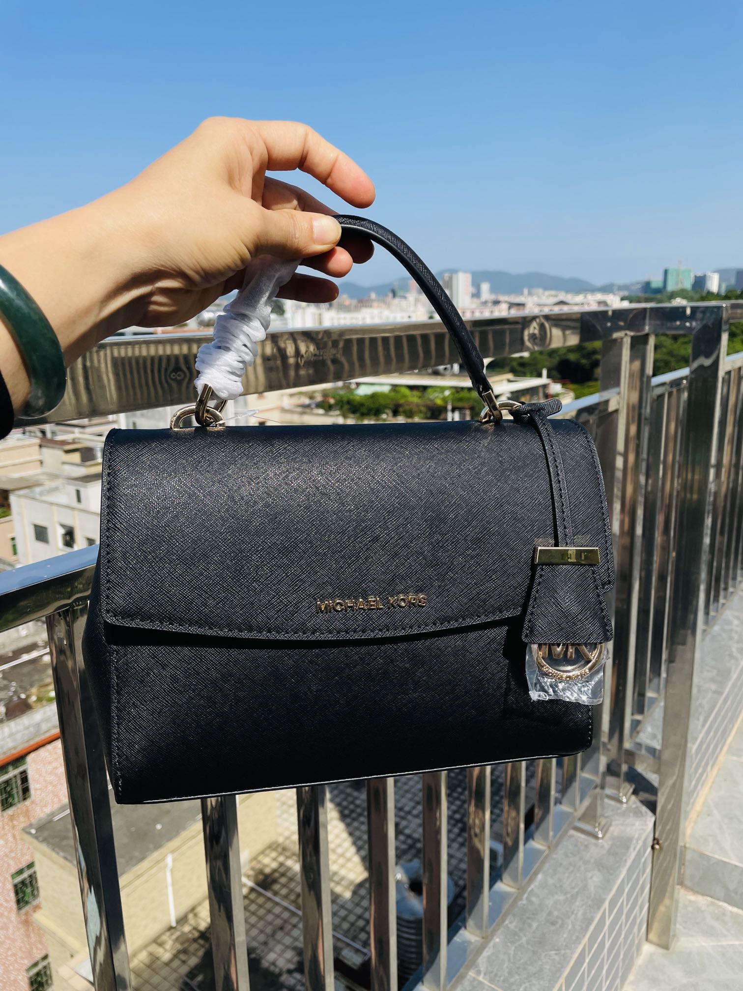 Michael Kors MK 纯原 小号剑桥包 进口十字纹牛皮．可以手提单肩斜挎 非常火