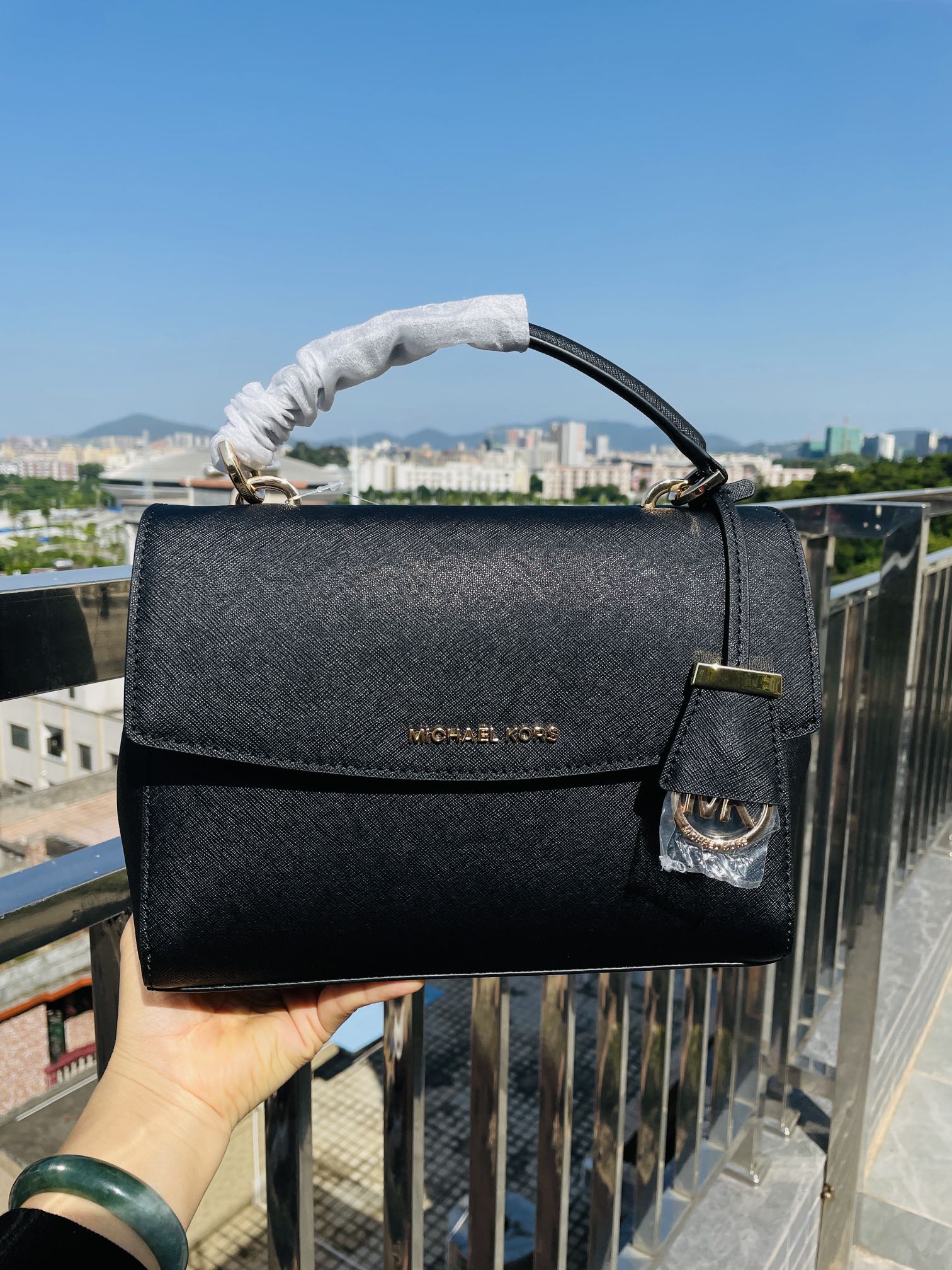 Michael Kors MK 纯原 小号剑桥包 进口十字纹牛皮．可以手提单肩斜挎 非常火