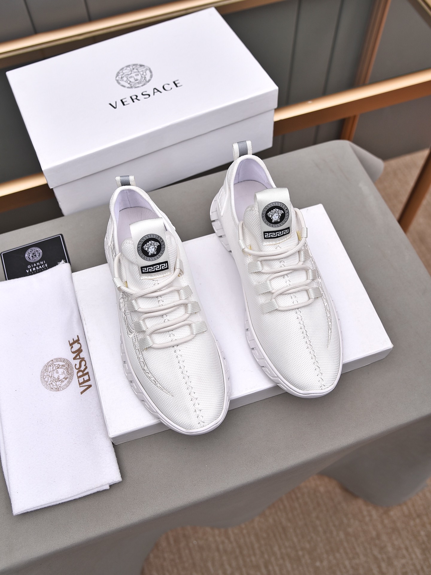 I0 范思哲VERSACE淘宝电商首选2022经典低帮款，🐂进口飞织、欧美大师独特版面设计 完美打造专柜品质 耐磨仿滑原版大底 休闲运动板鞋💓超级舒服。适合司机驾车外出 .男鞋