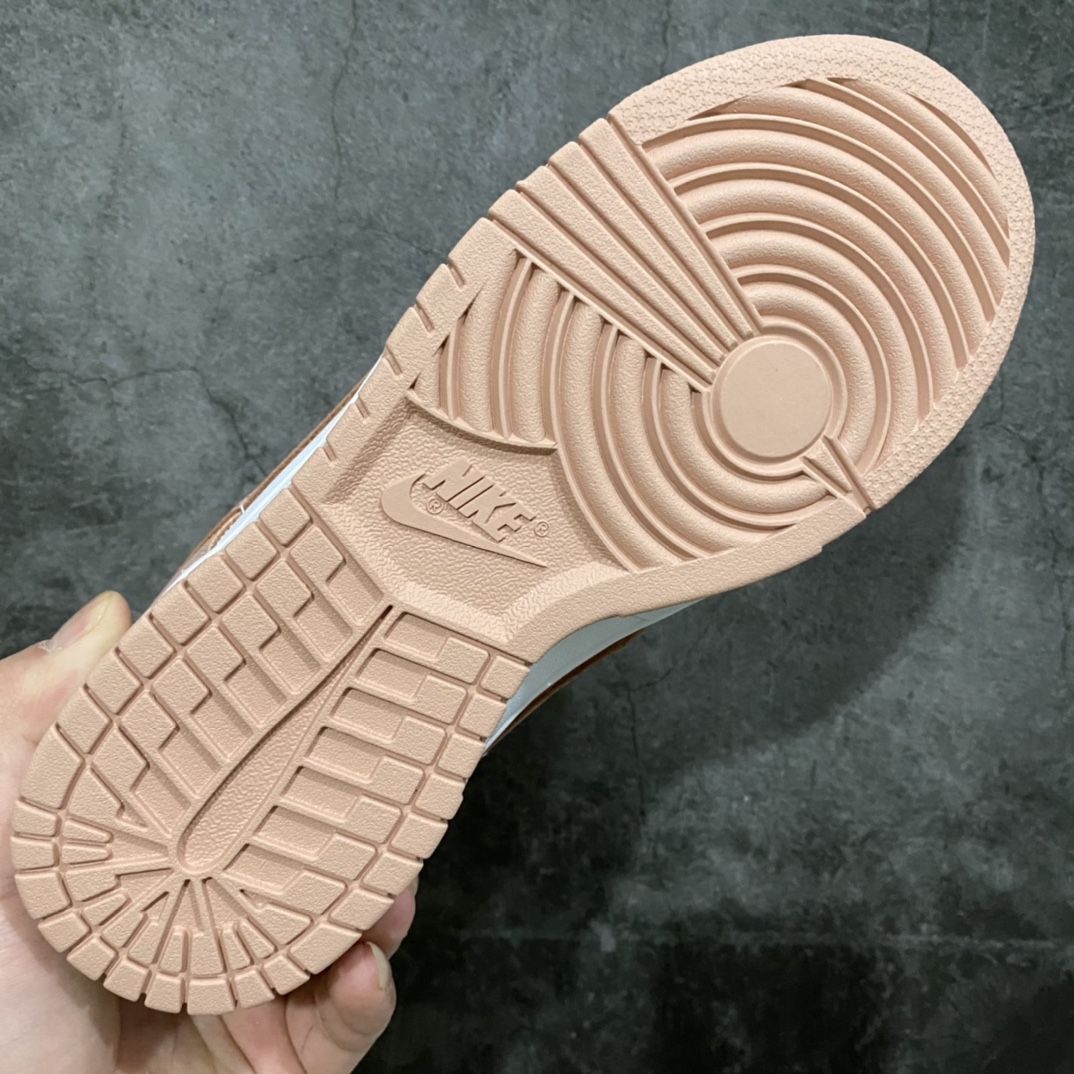 图片[9]-PK版本Dunk Low \”Rose Whisper\” 玫瑰粉 复古休闲板鞋  DD1503-118  顶级纯原 全新改版 强势开闸  独家原版原盒开模打造  原厂织唛标 一致匹配原版  原楦原纸板开发 匹配原版98%以上  后跟垫棉独家呈现 后跟反口里弧度正确  全新后跟电绣 电绣针数与正品一致  原厂皮料 质感无敌   皮料切割干净 无任何毛边 清洁度细节完美  尺码：36 36.5 37.5 38 38.5 39 40 40.5 41 42 42.5 43 44 44.5 45 46 47.5-选品中心