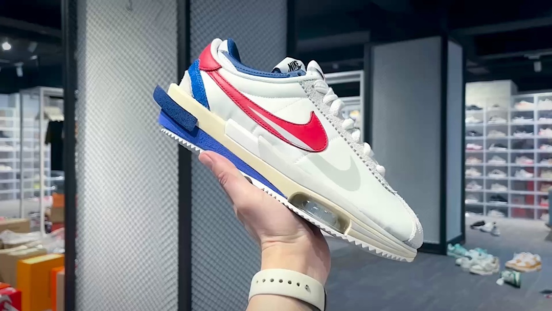 [Air Force Series]SacaixNikeZoomCortez gray red Item No.: DQ0581 100 SIZE:36 3