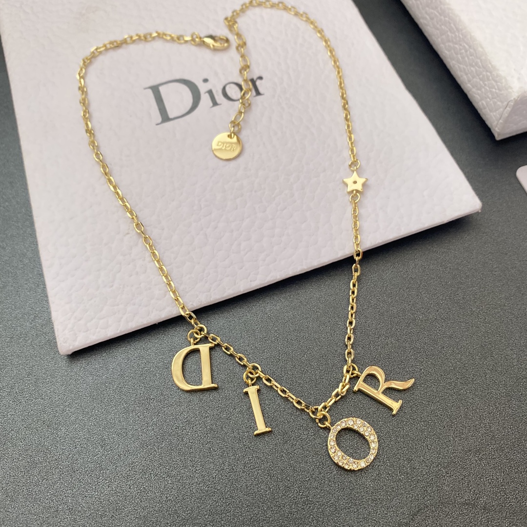 Dior Baby Necklace: New Delicate & Dainty Styles 8 a1652855020914 7480