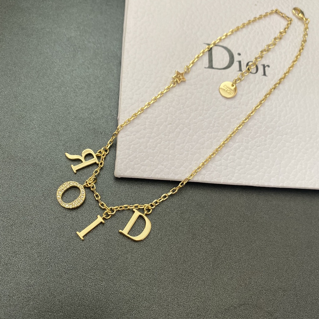 Dior Baby Necklace: New Delicate & Dainty Styles 10 a1652855020921 6657