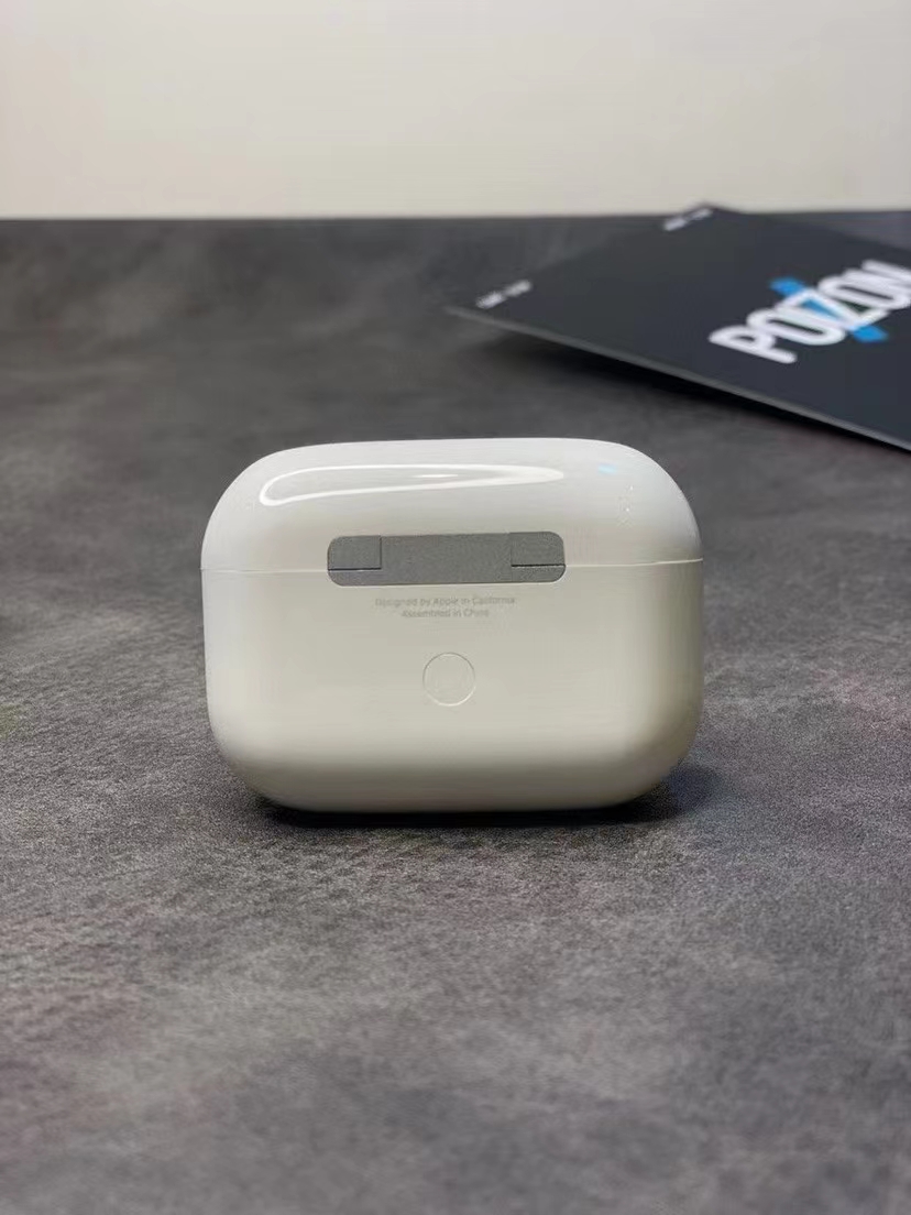 【真实降噪黑网】airpods pro耳机
[洛达芯片】 最高版本【原装黑网】 最新最高苹果三代耳机，改名定位，设置降噪模式！
一比一原厂壳料喇叭，高度还
原正版音质，还原正版手感!
。支持入耳检测 （与正版一致可随意开关）
。耳机续航 5-6小时，充电仓能充 3-4 次实足电池保障续航！
设置可开关通透、降躁，耳塞降噪
电子产品不可能十全十美，我们只能保证是同款里最好的，市面最高品质版本，真实优质厂家货源 不夸大！