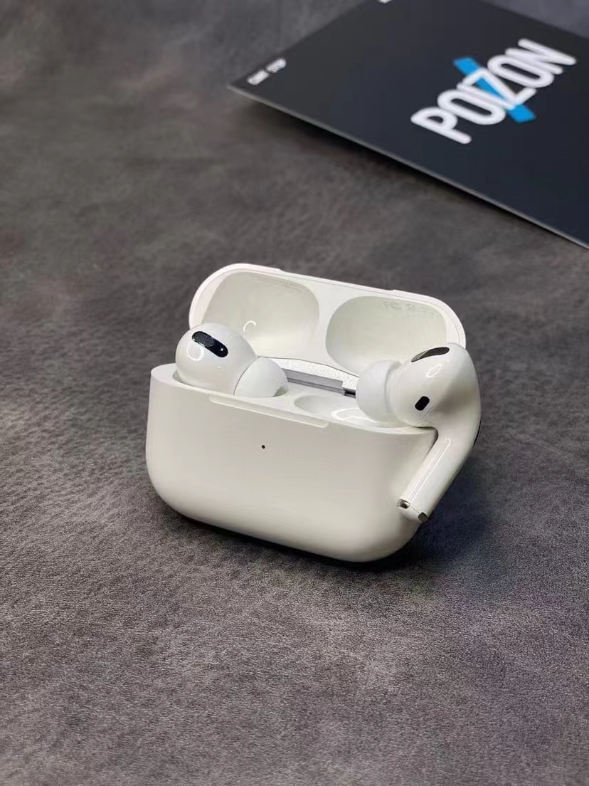 【真实降噪黑网】airpods pro耳机
[洛达芯片】 最高版本【原装黑网】 最新最高苹果三代耳机，改名定位，设置降噪模式！
一比一原厂壳料喇叭，高度还
原正版音质，还原正版手感!
。支持入耳检测 （与正版一致可随意开关）
。耳机续航 5-6小时，充电仓能充 3-4 次实足电池保障续航！
设置可开关通透、降躁，耳塞降噪
电子产品不可能十全十美，我们只能保证是同款里最好的，市面最高品质版本，真实优质厂家货源 不夸大！