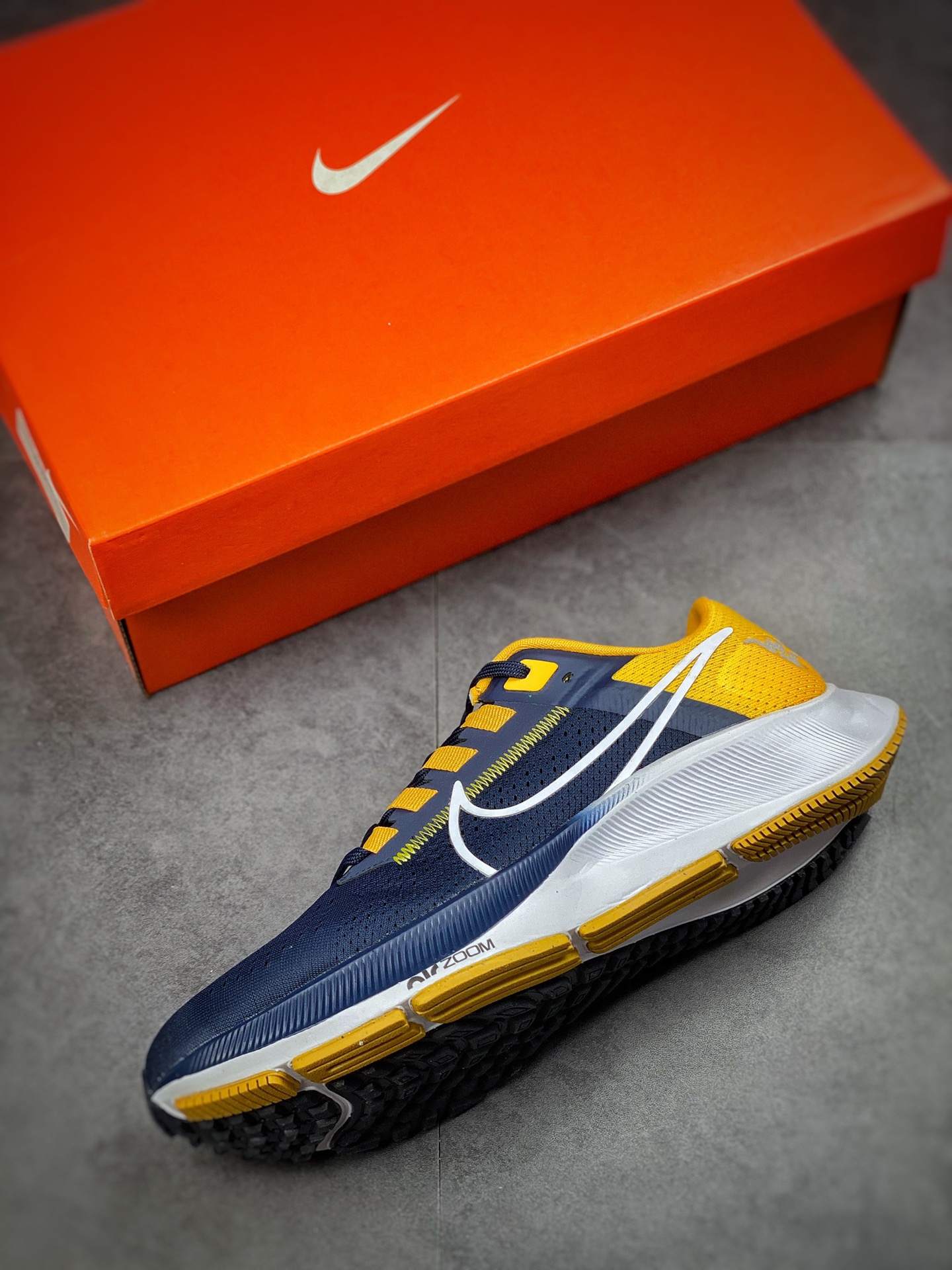 170 耐克Nike Zoom Pegasus 38代 飞马涡轮增压马拉松慢跑鞋 DJ0864-400