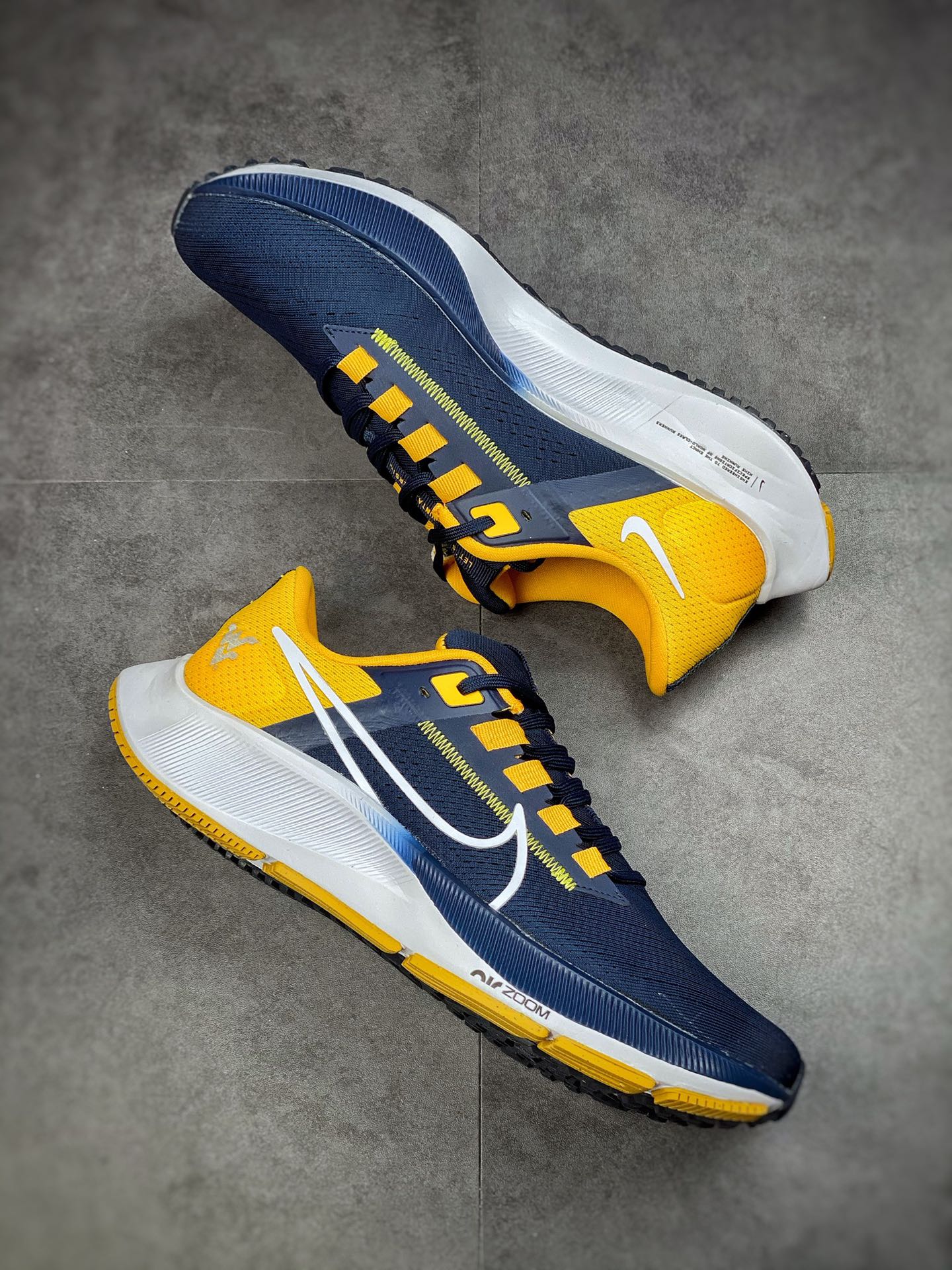 170 耐克Nike Zoom Pegasus 38代 飞马涡轮增压马拉松慢跑鞋 DJ0864-400