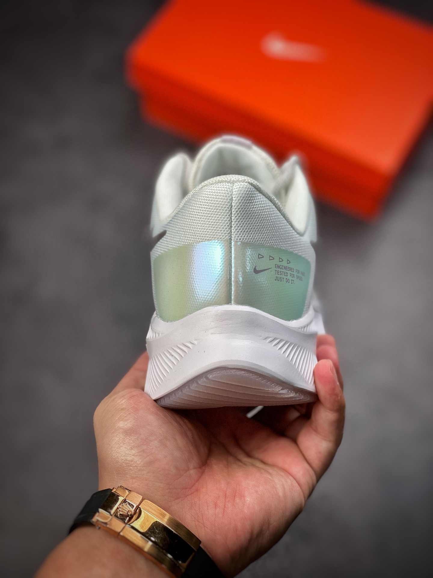 180 Nike Quest 4极速4代 网面透气 时尚休闲跑步鞋 DA8723-011
