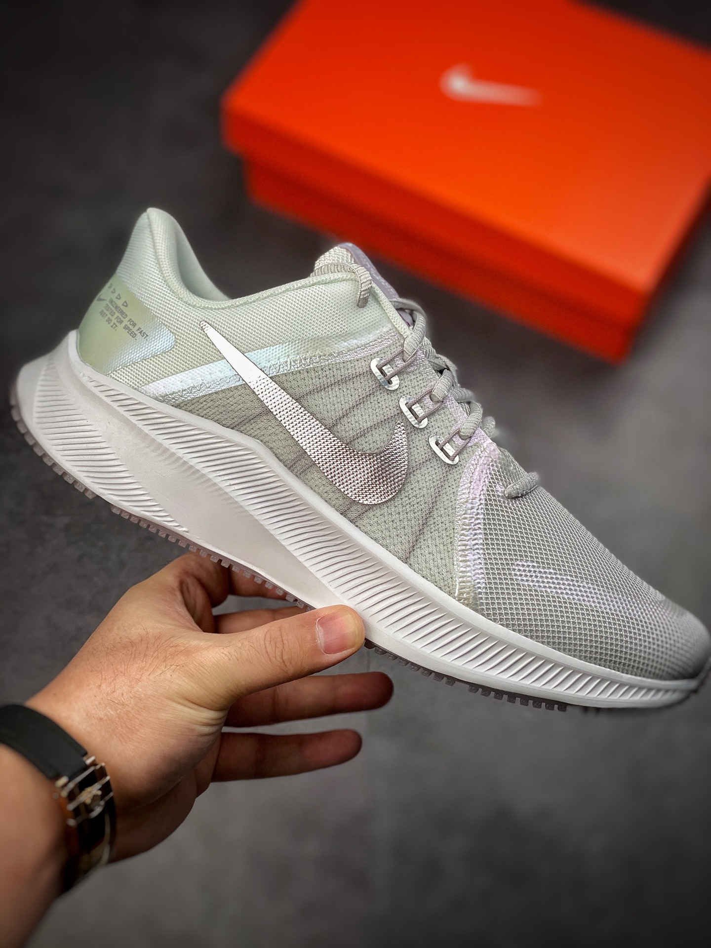 180 Nike Quest 4极速4代 网面透气 时尚休闲跑步鞋 DA8723-011