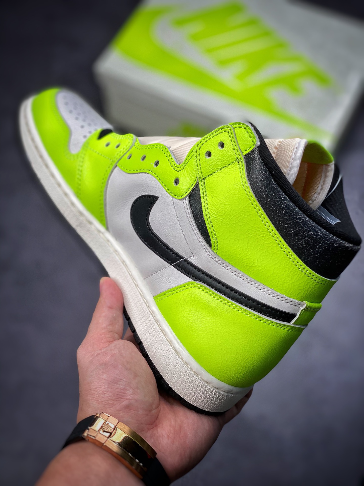 300 Air Jordan 1 “Obsidian” 荧光绿 纯原大厂出品555088-702