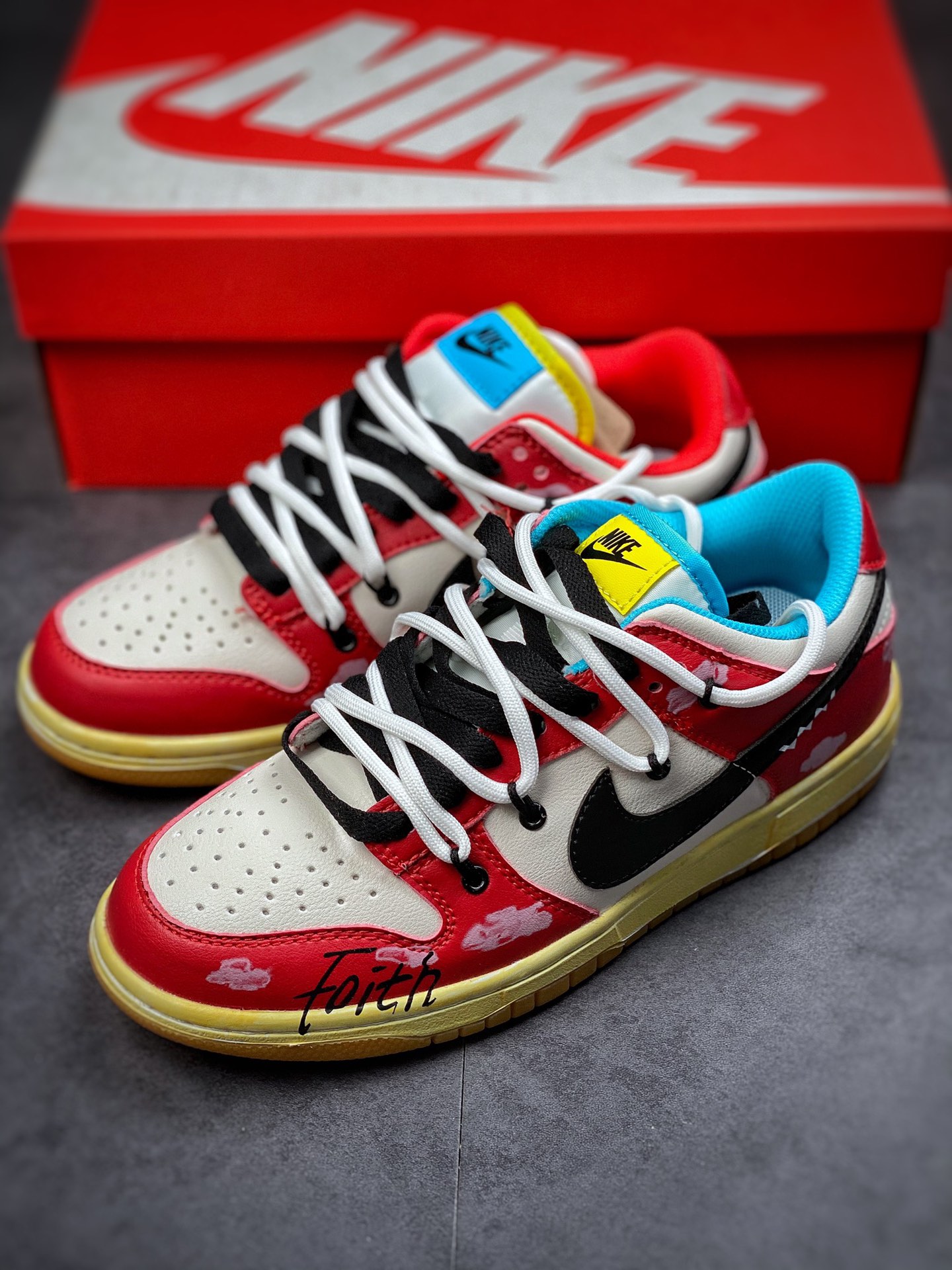 190 Futura x Nike Dunk Low SB联名 解构绑带滑板鞋 CZ2496-100