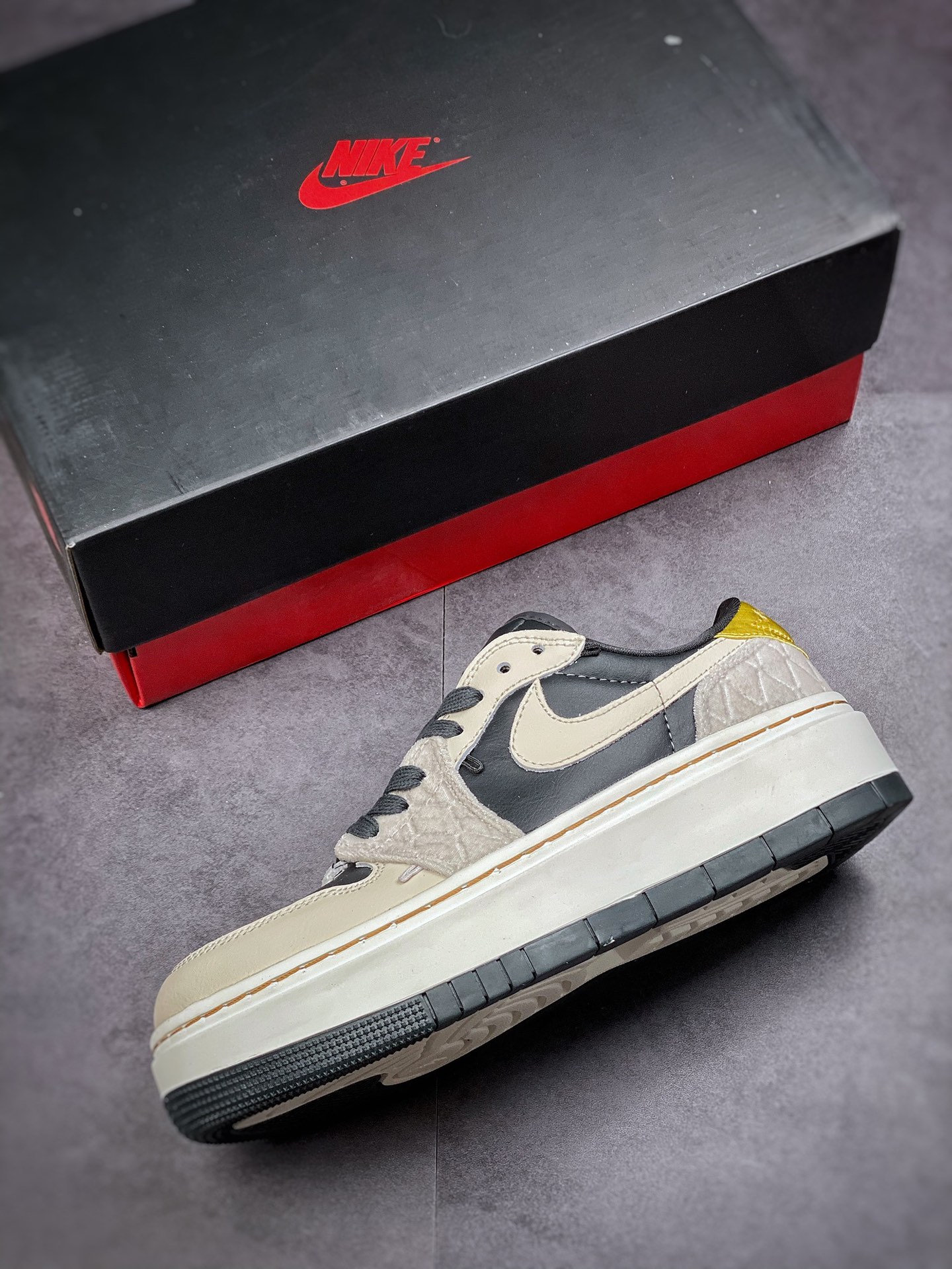 200 Air Jordan 1 Elevate Low SE 厚底复古篮球鞋 黑灰金厚底串珠 DV1494-001