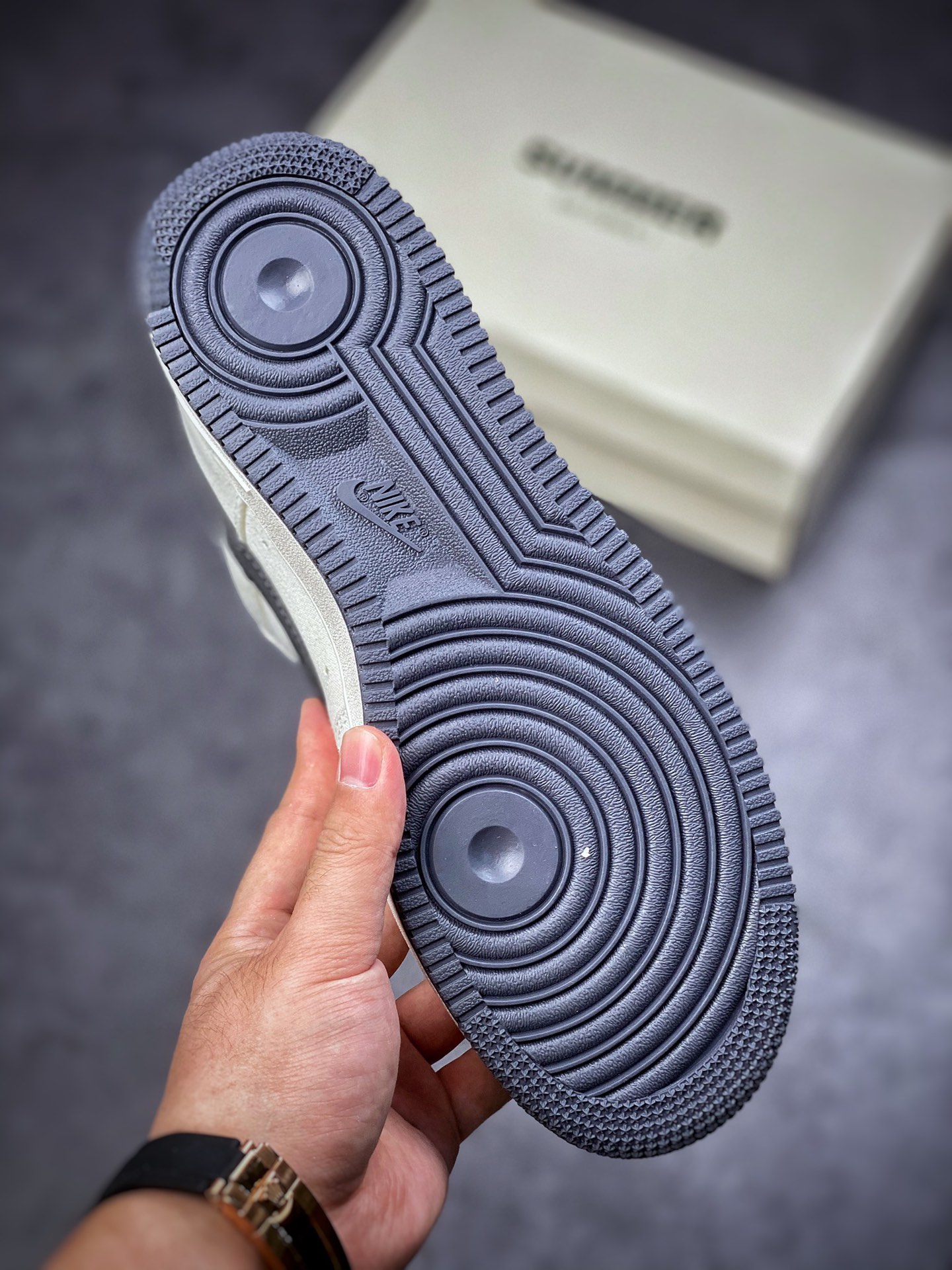220 Nike Air Force 1 Low 07 帆布米白深灰 DG2296-007