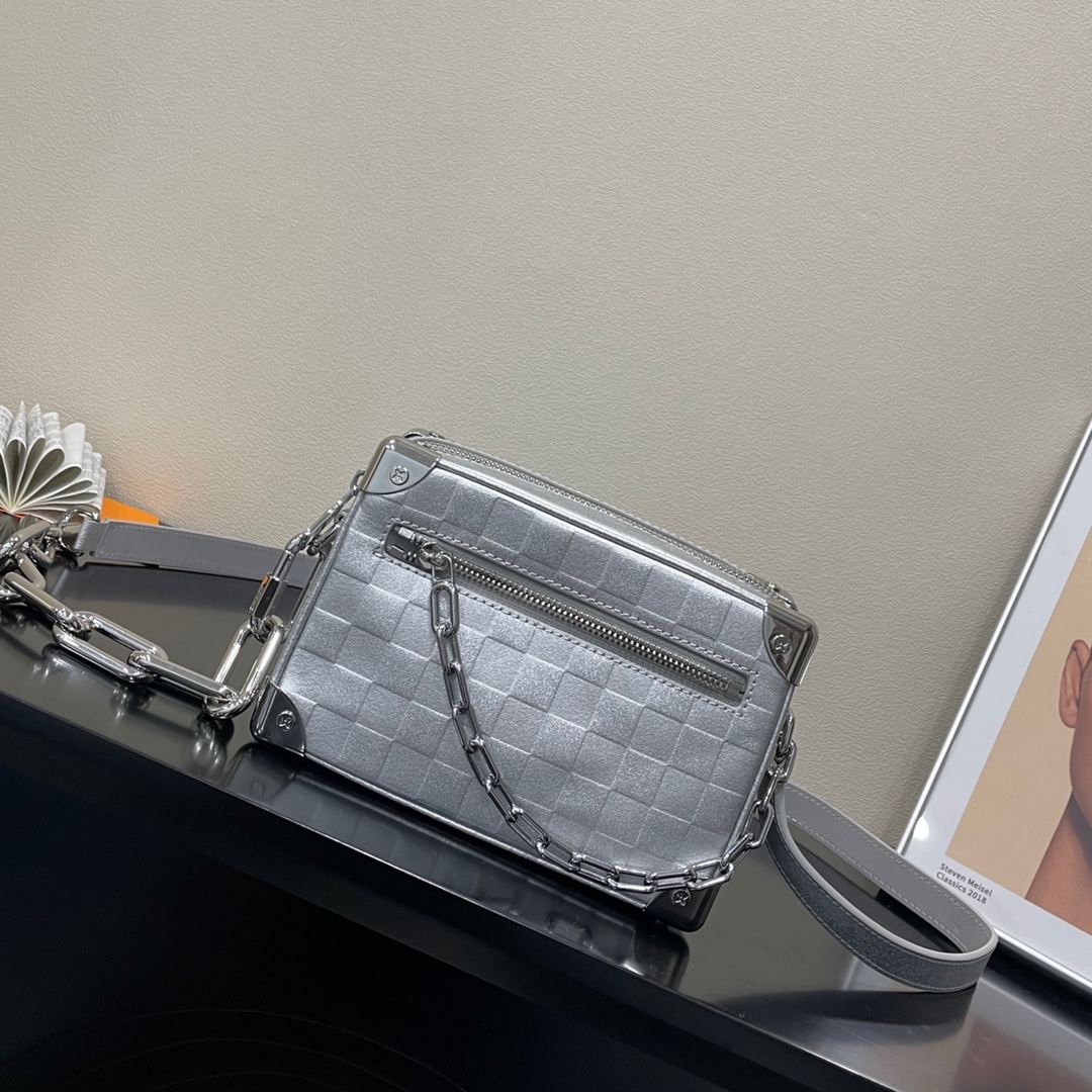 The Online Shopping
 Louis Vuitton LV Soft Trunk Bags Handbags Silver Mini M59726
