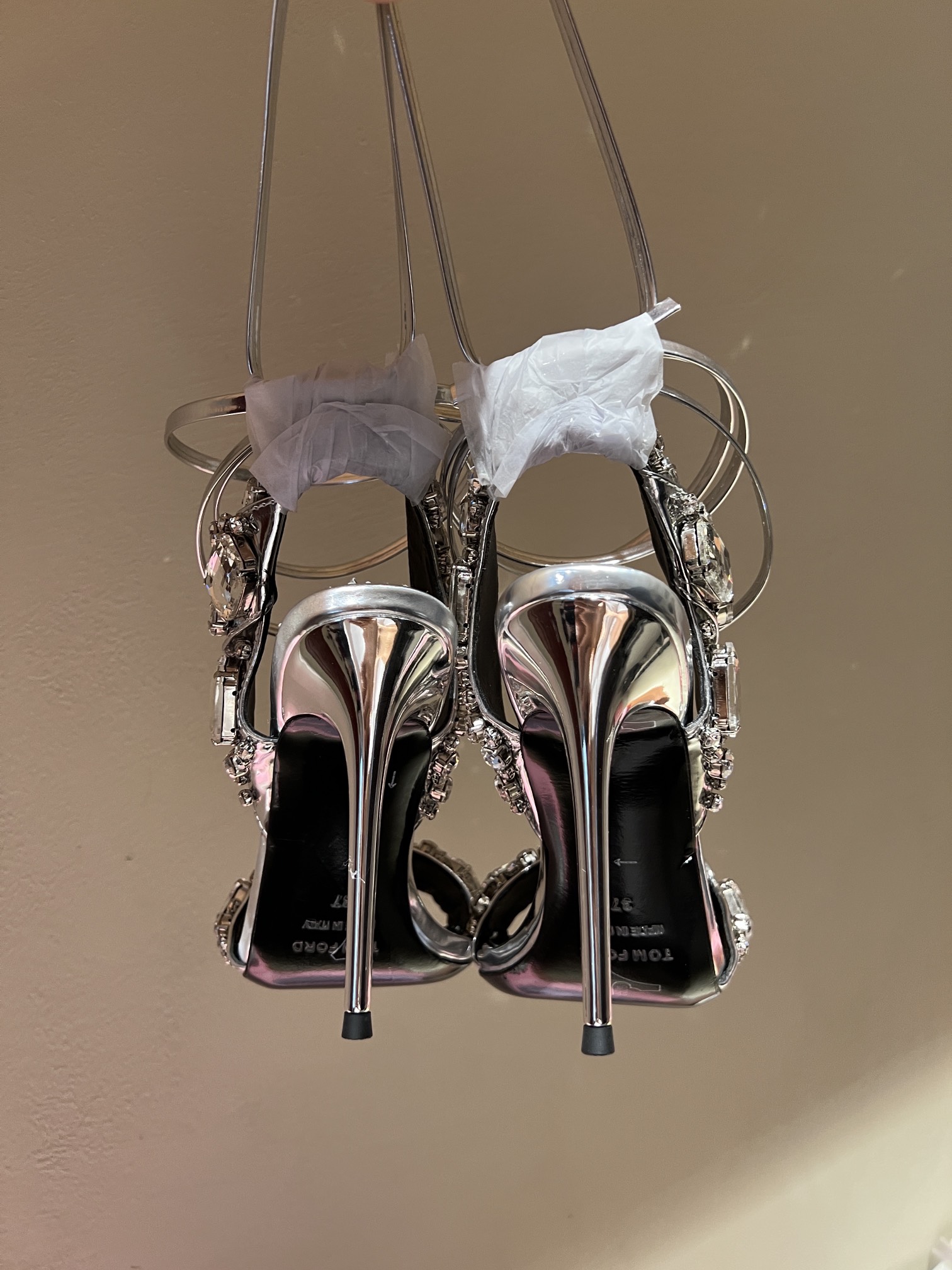Hand-sewn Gold High-Heel Sandals with Crystal Decorations – P825 - 图片 9