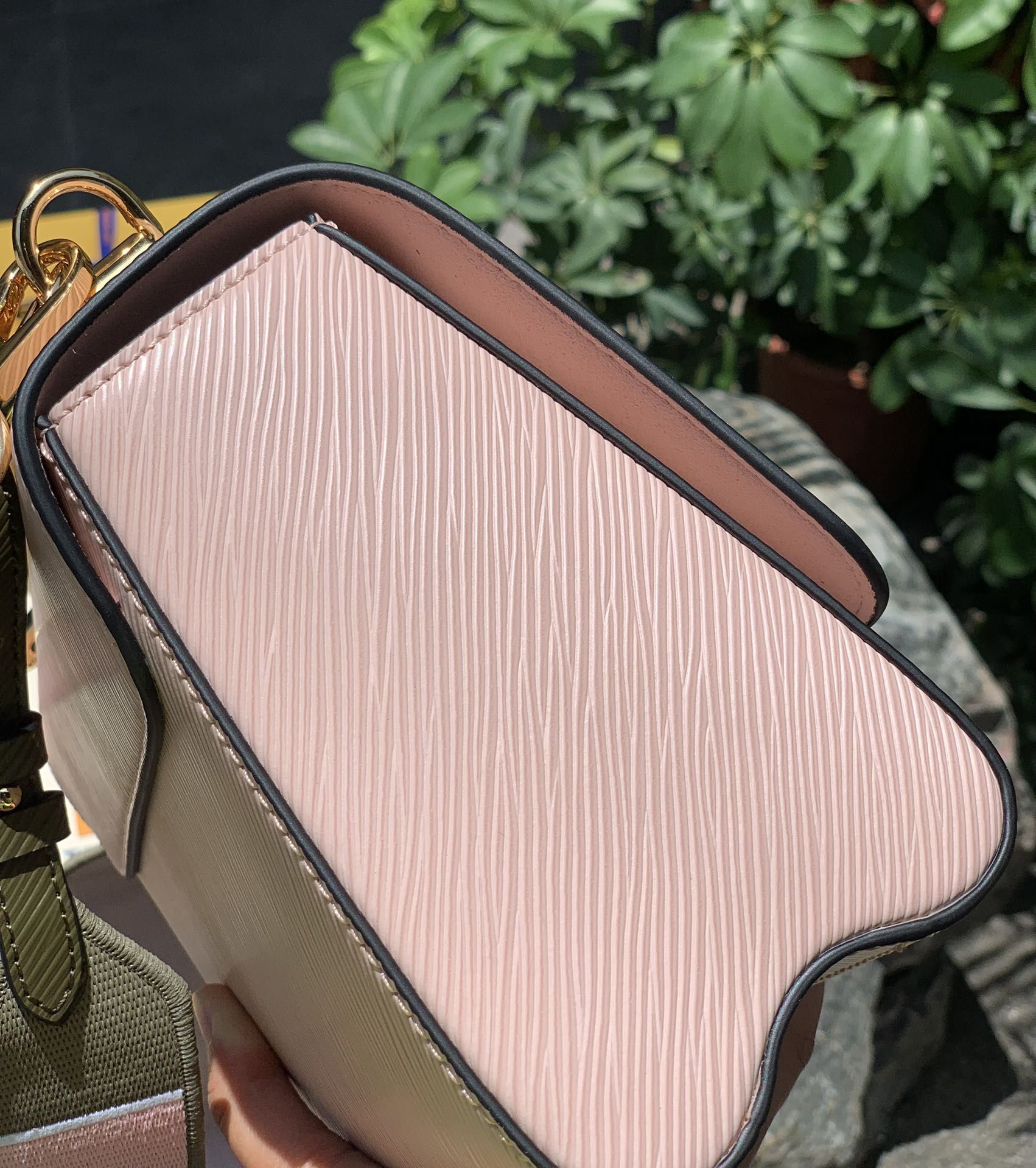 🌼 m59028⚠️『细节实拍』百分百实物拍摄我们家的东西全部实物细节特写让大家看个清楚仔仔细细地，买的