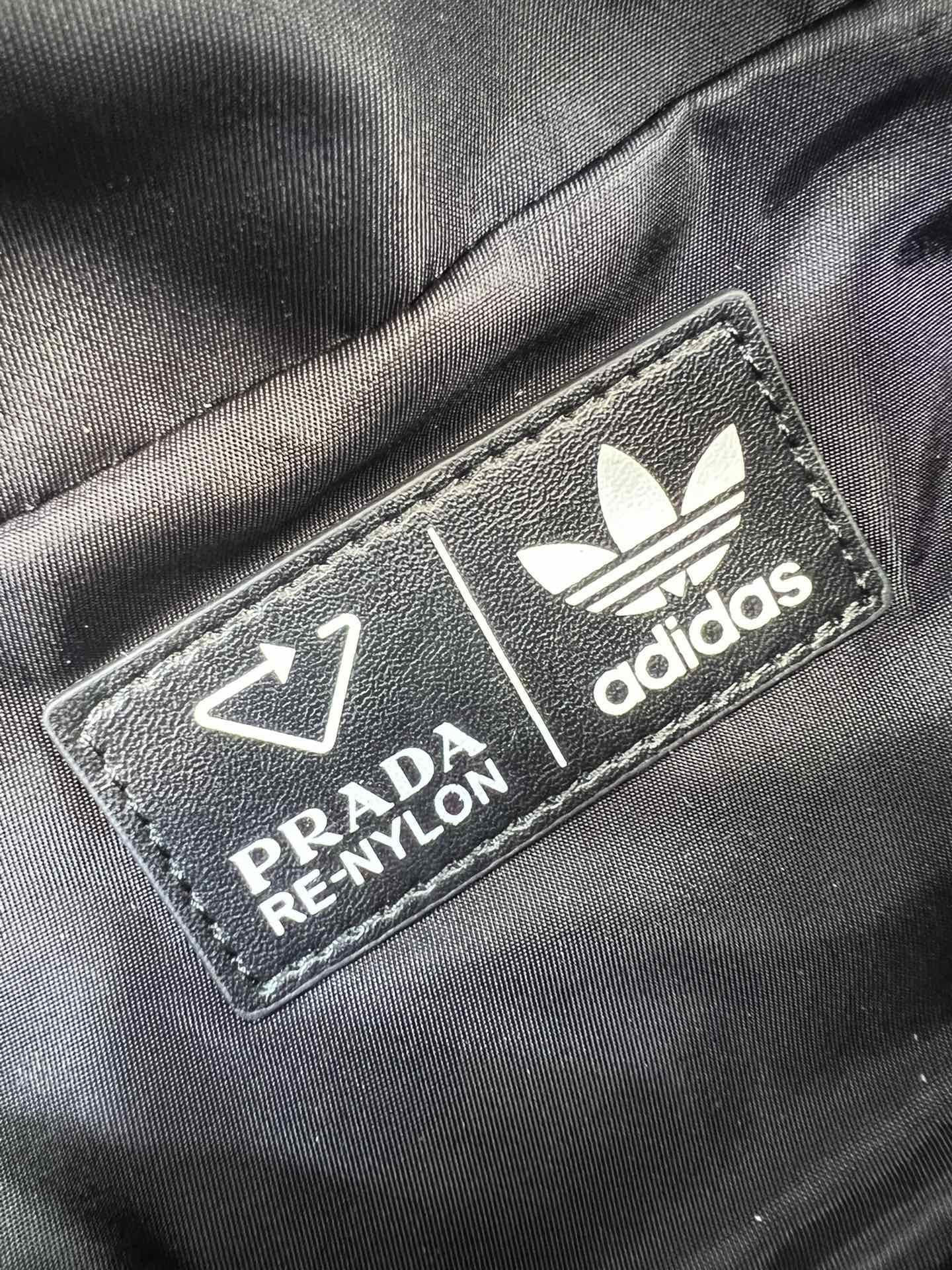 新作コラボレーションウェストポーチ