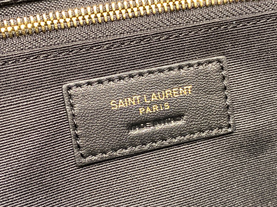 Saint laurent Ysl 𝗜𝗖𝗔𝗥𝗘 超大YSL标志小羊皮托特包 698651