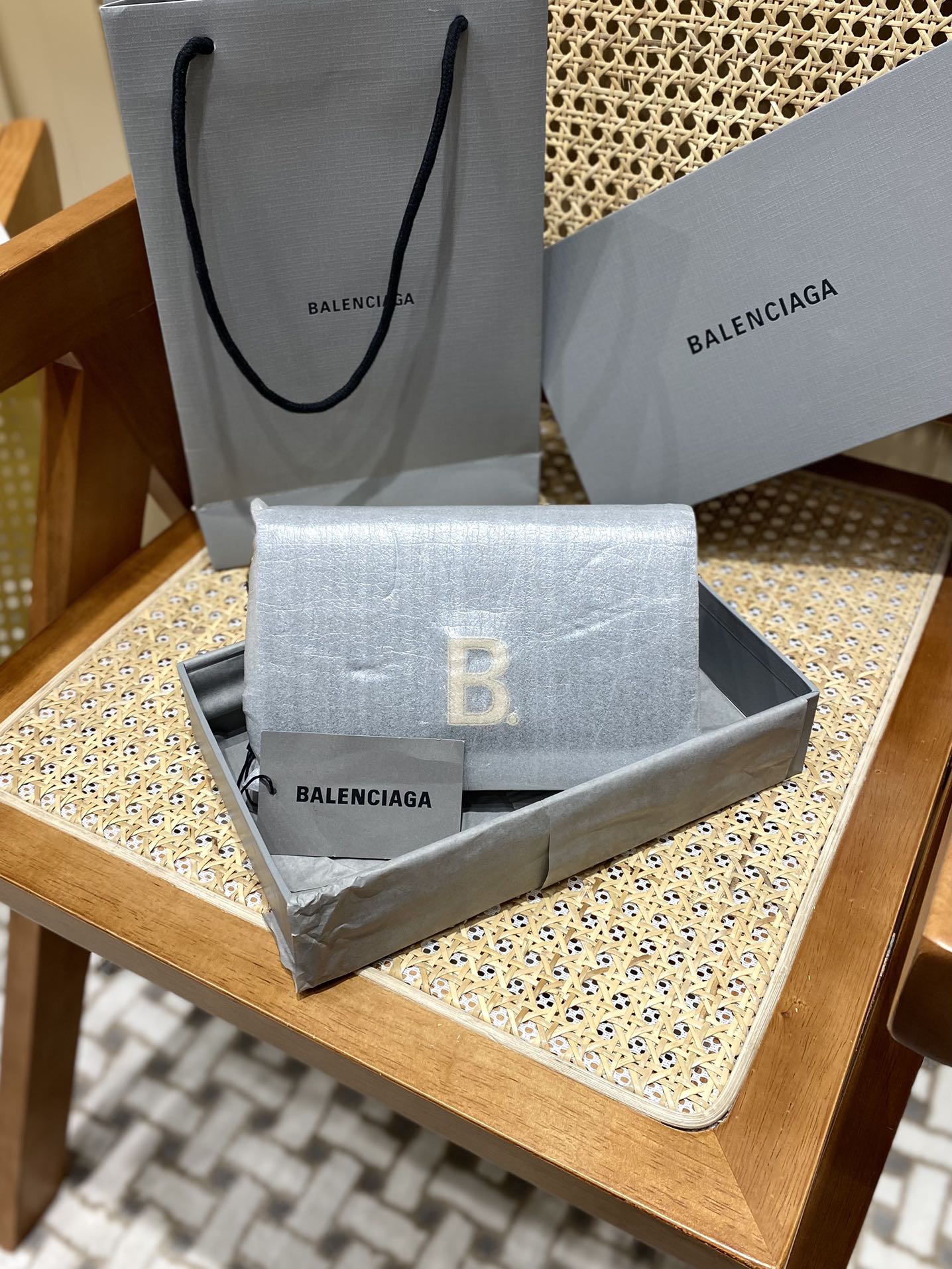 Balenciaga 𝐁. 𝘄𝗮𝗹𝗹𝗲𝘁 𝗼𝗻 𝗰𝗵𝗮𝗶𝗻 19.5CM BAG 593615鳄鱼纹黑色金扣