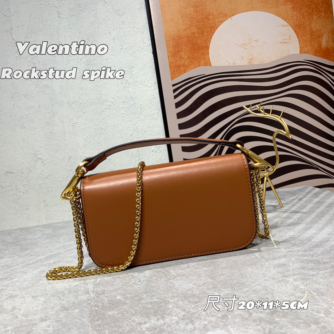 【520甄选】VALENTINO华家 女士MINILOCO 小牛皮新品 金属链条和细腻皮革组成别致双提柄,还可拆除变身手 【520甄选】VALENTINO华家 女士MINILOCO 小牛皮新品 金属链条和细腻皮革组成别致双提柄,还可拆除变身手
