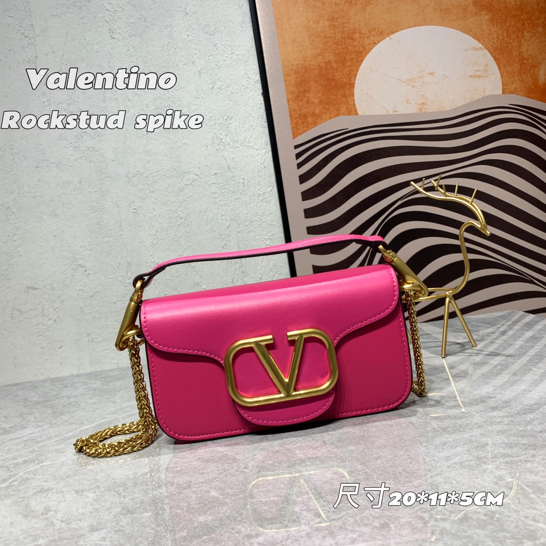 【520甄选】VALENTINO华家 女士MINILOCO 小牛皮新品 金属链条和细腻皮革组成别致双提柄,还可拆除变身手 【520甄选】VALENTINO华家 女士MINILOCO 小牛皮新品 金属链条和细腻皮革组成别致双提柄,还可拆除变身手
