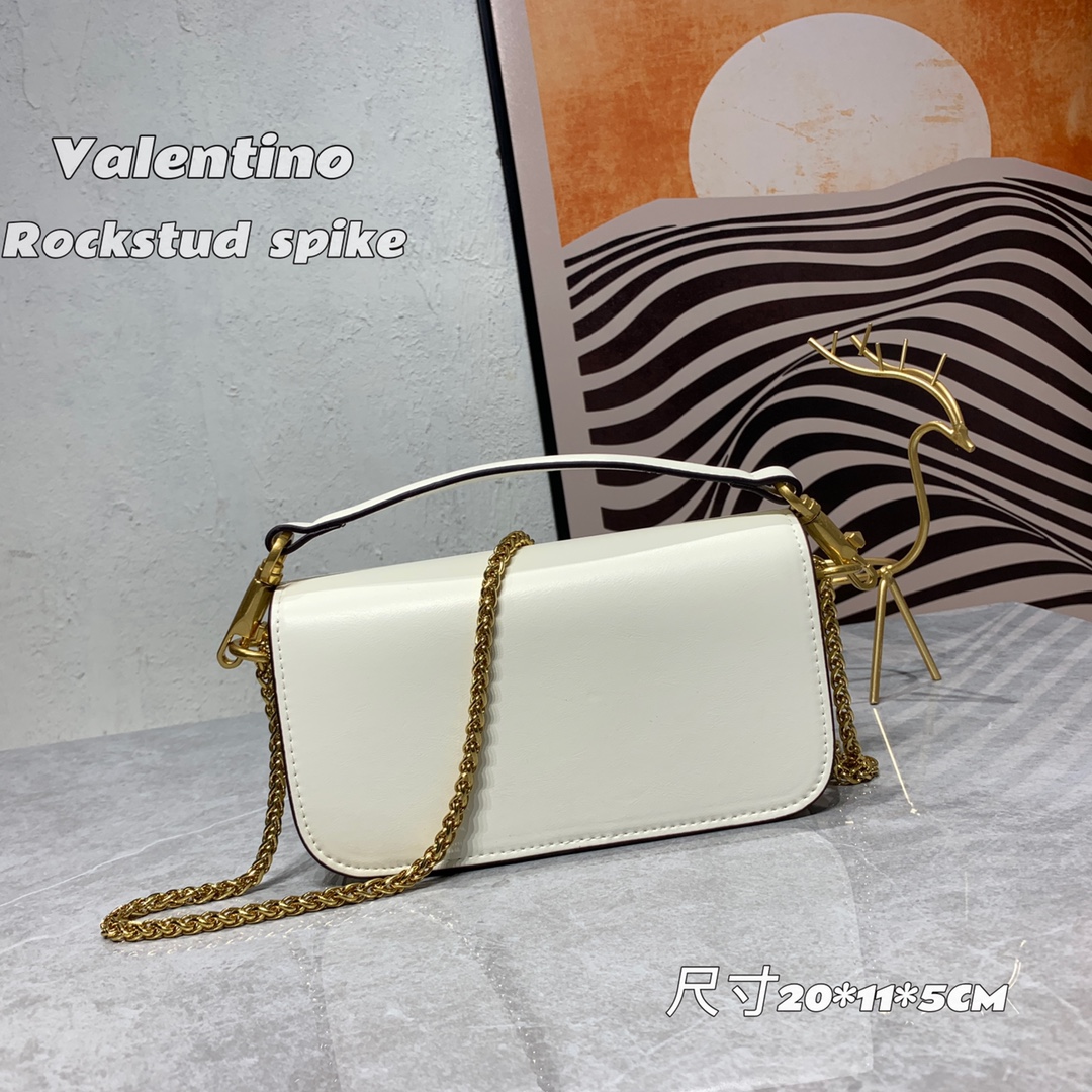 【520甄选】VALENTINO华家 女士MINILOCO 小牛皮新品 金属链条和细腻皮革组成别致双提柄,还可拆除变身手 【520甄选】VALENTINO华家 女士MINILOCO 小牛皮新品 金属链条和细腻皮革组成别致双提柄,还可拆除变身手