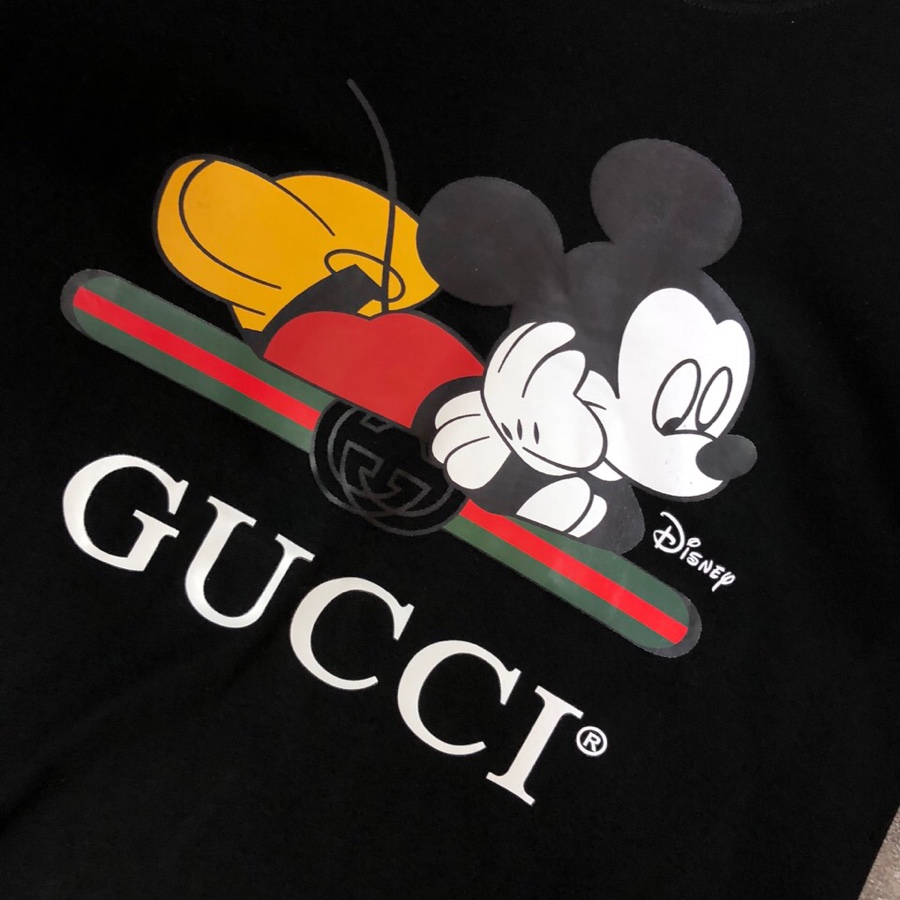 情侣款穿220斤码数M-4XL古奇Gucci*原单品质衣服请认准洗水唛️澳洲新丝光棉️最新款男装短袖T恤