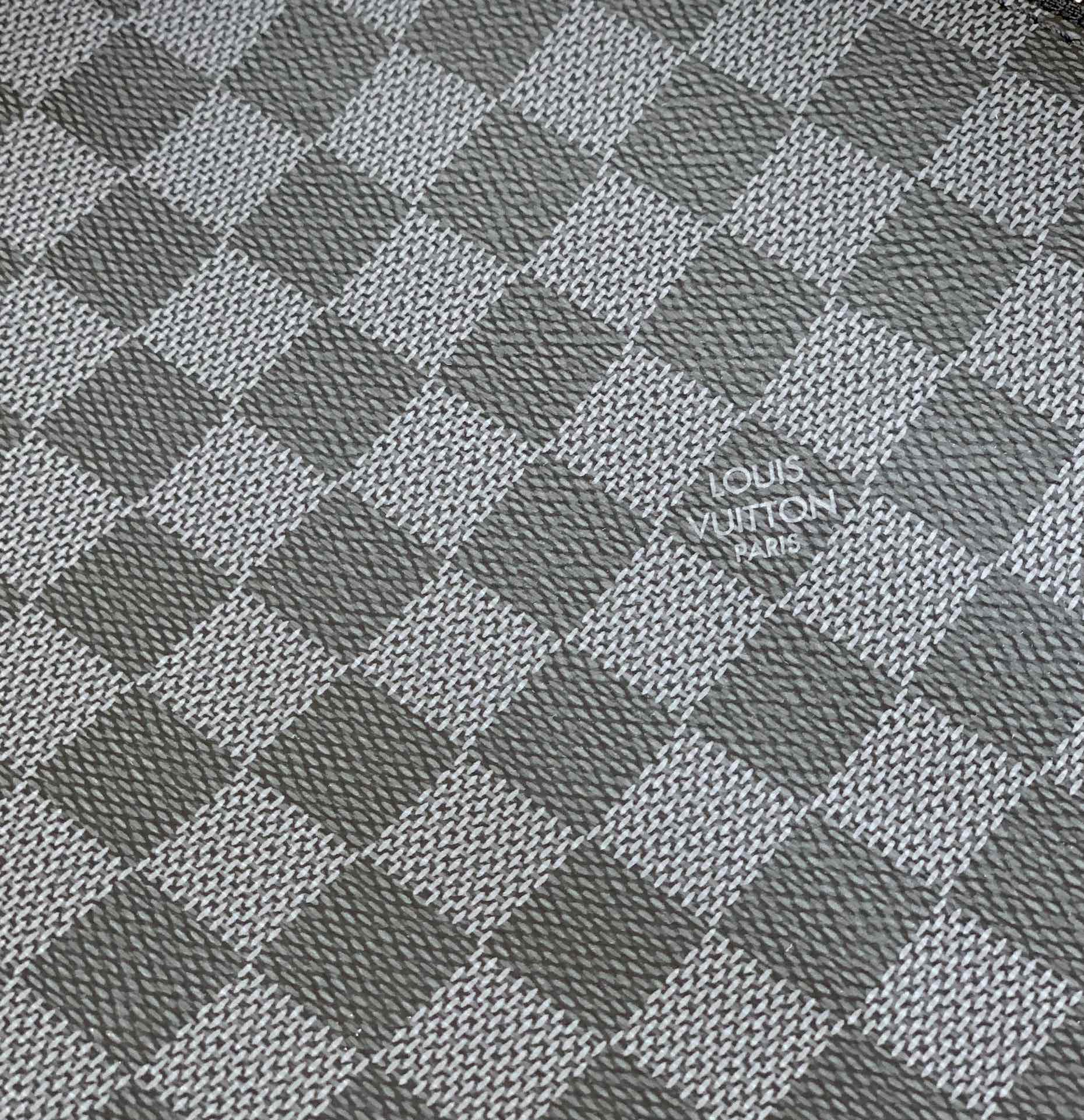 非市场普通货 进口皮料半钢五金 m40003尺寸33 x 25.5 x 9 CM百分百原厂渠道！商务男士