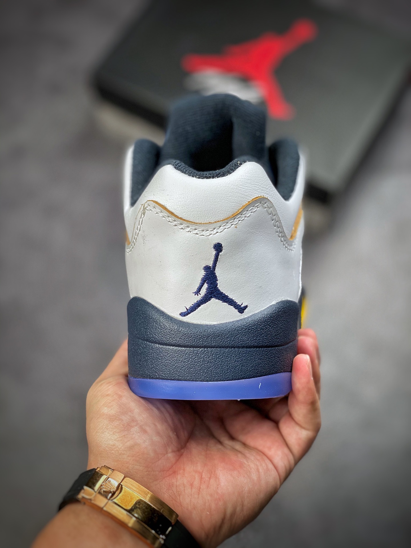 260 Air Jordan 5 Retro Low 火焰白蓝黄 819171-135