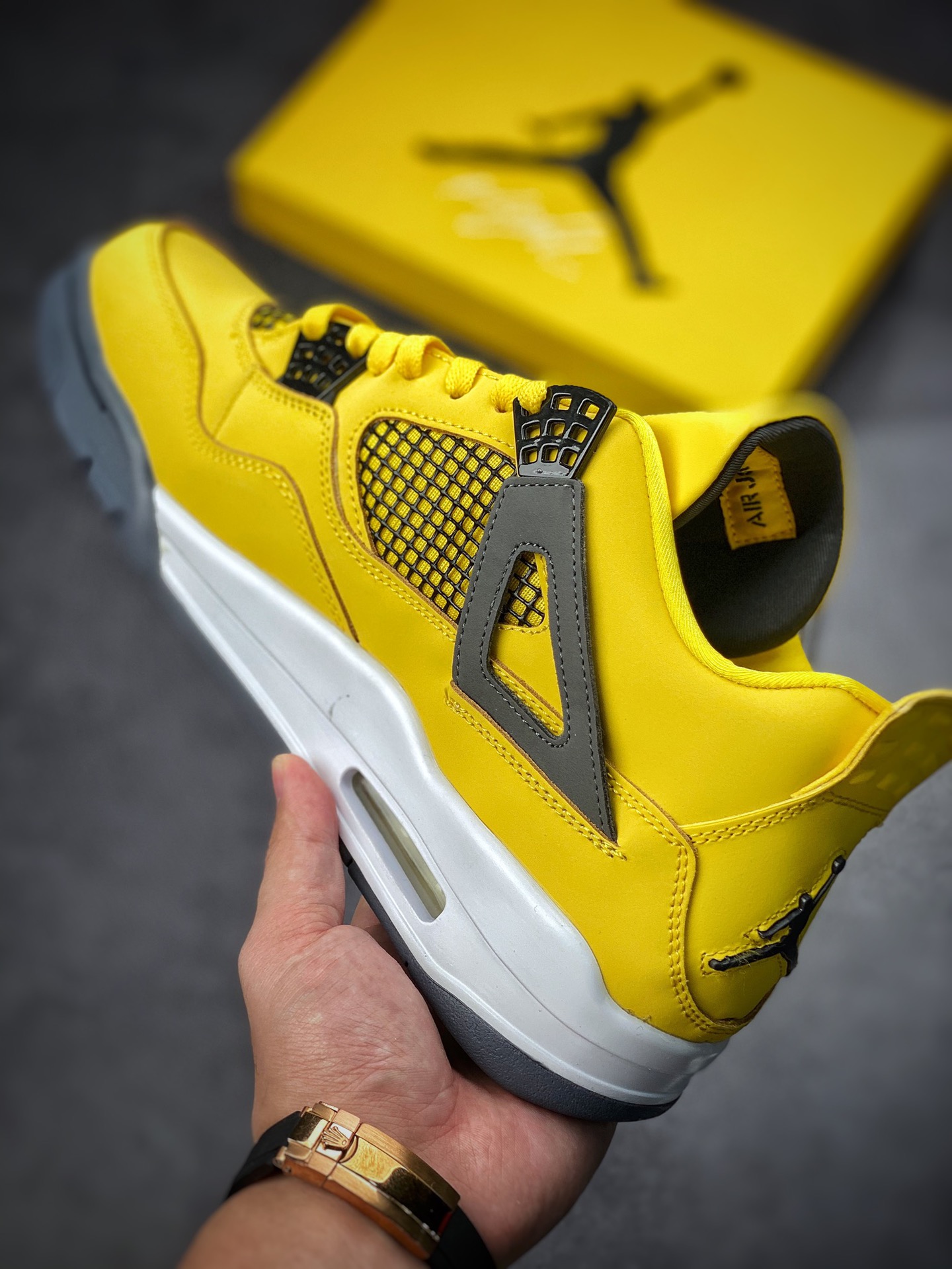 240 Air Jordan 4 Retro Tour Yellow 黑黄电母 CT8527-700
