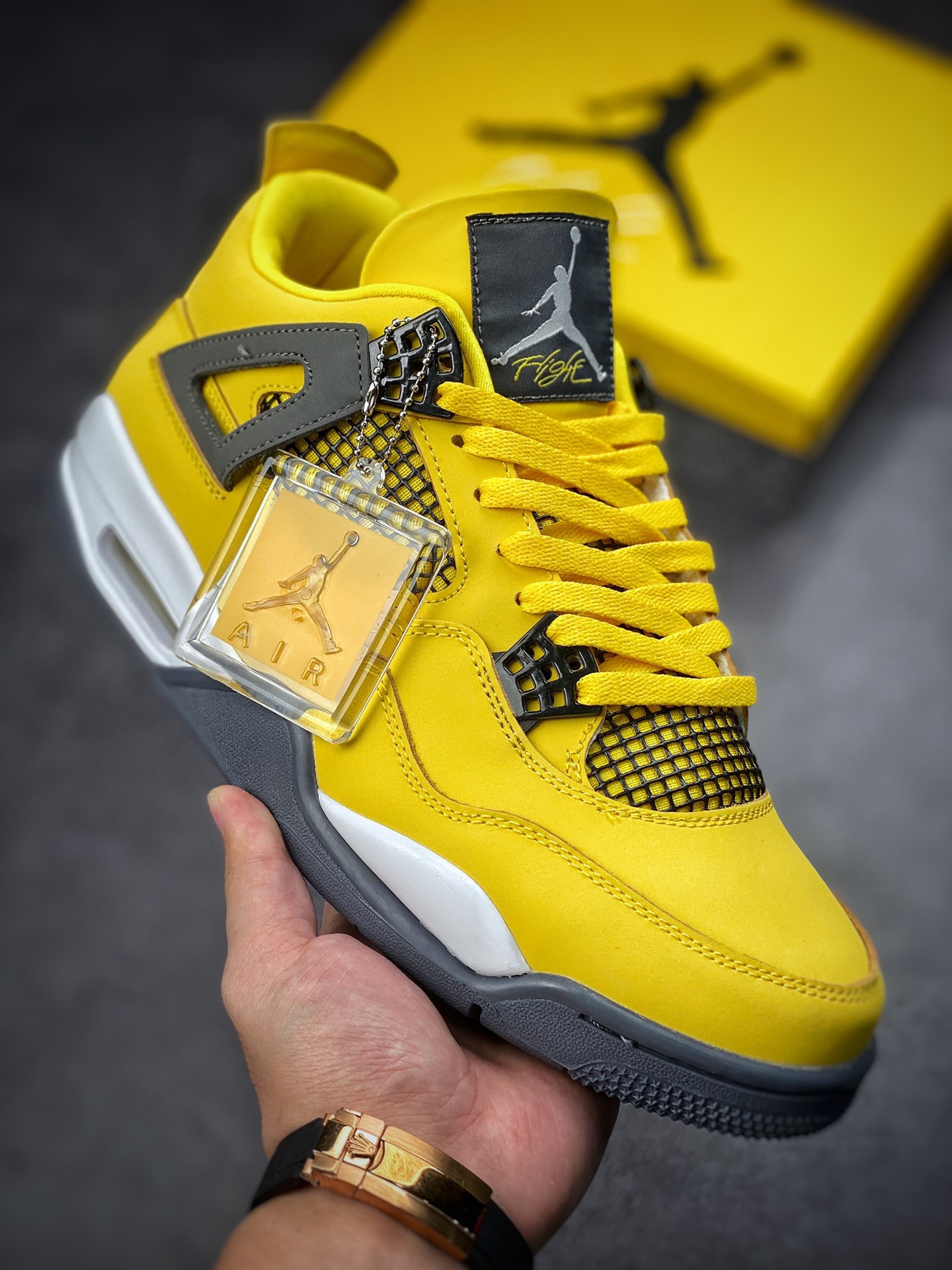 240 Air Jordan 4 Retro Tour Yellow 黑黄电母 CT8527-700
