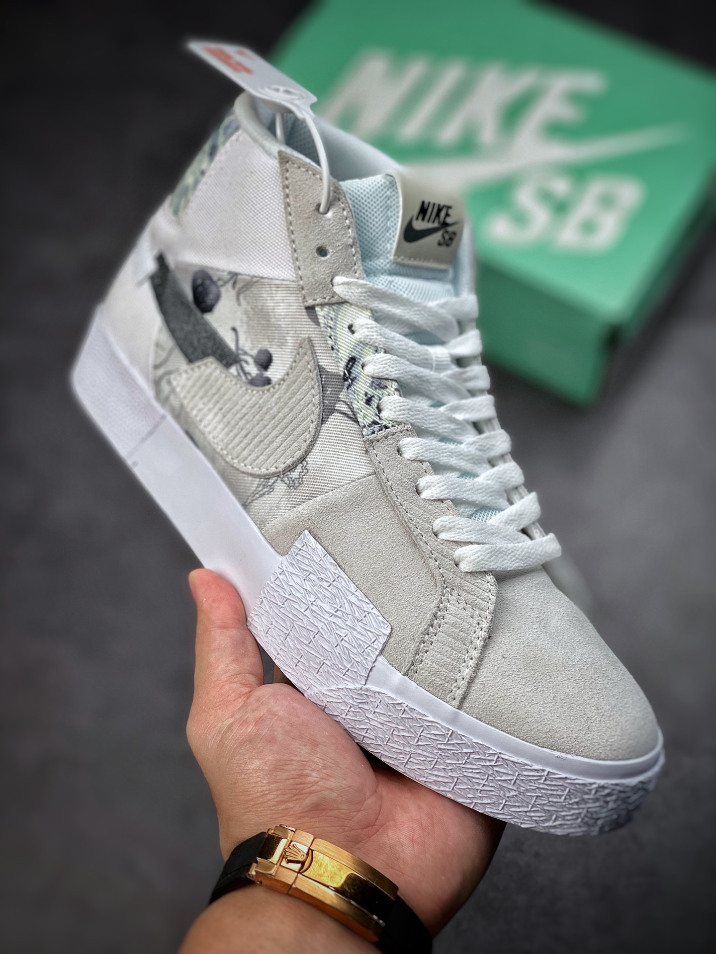 170 Nike SB Zoom Blazer Mid 灰白花卉 经典百搭中帮开拓者休闲运动板鞋 DM0859-100
