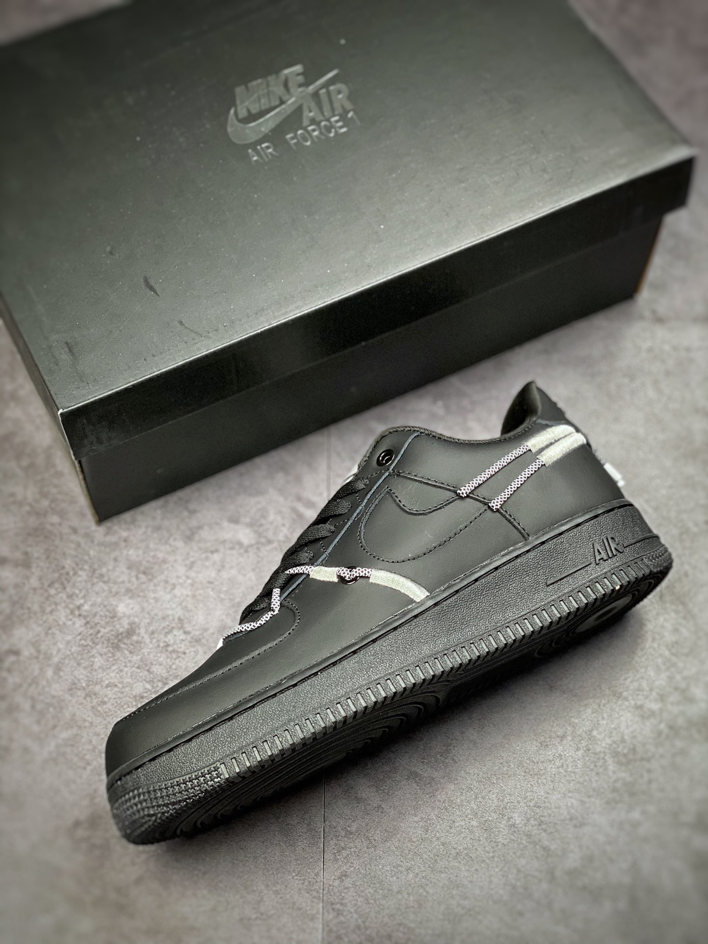200 Nike Air Force 1 Low 07 纯黑 DH4408-103