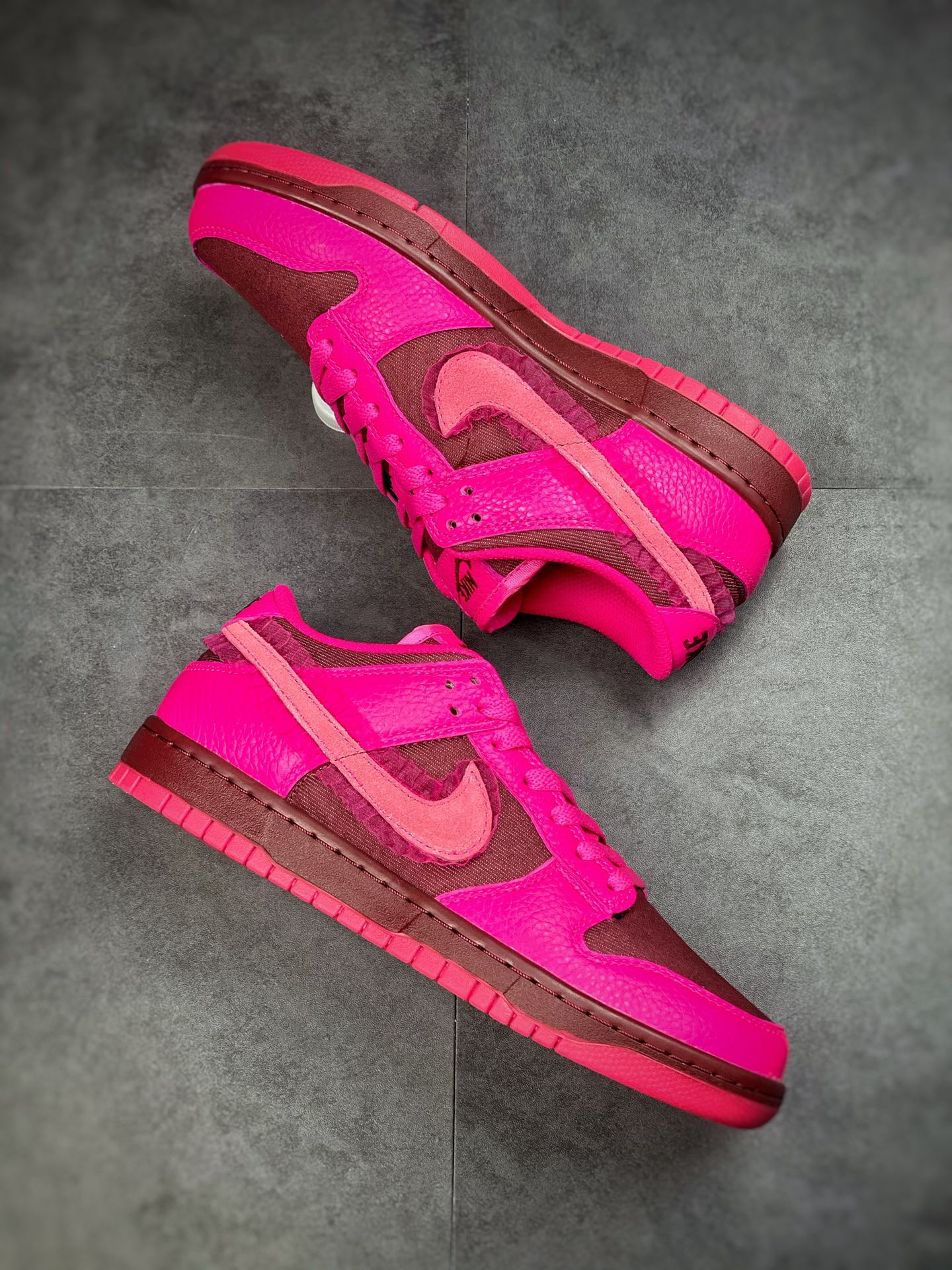 360 Nike Dunk Low Valentine’s Day 蕾丝 情人节 玫粉色 DQ9324-600