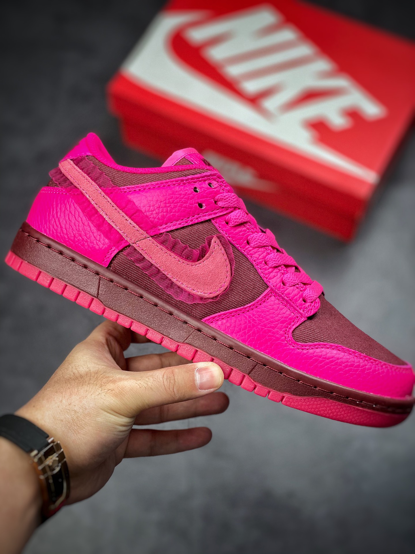 360 Nike Dunk Low Valentine’s Day 蕾丝 情人节 玫粉色 DQ9324-600