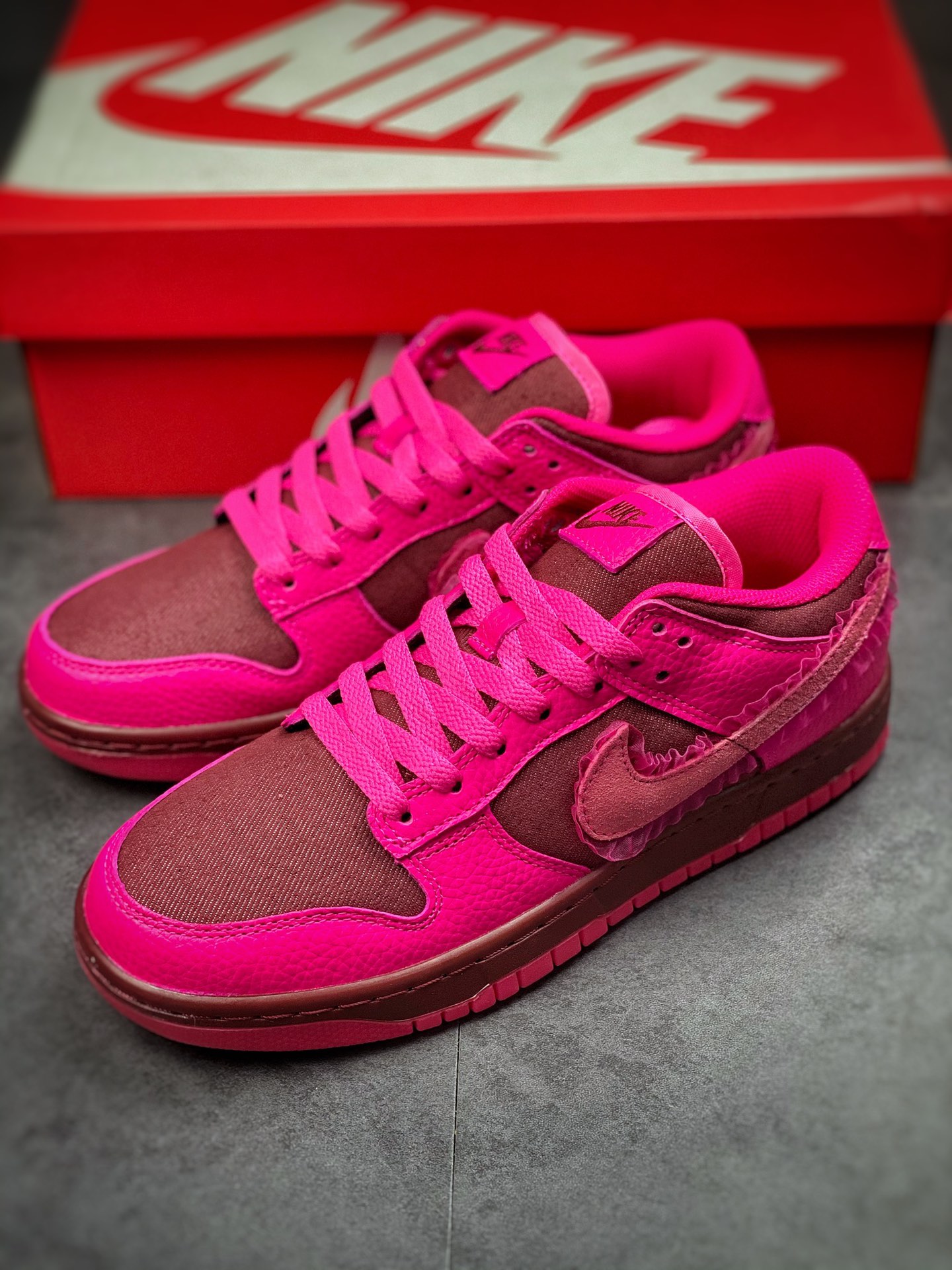 360 Nike Dunk Low Valentine’s Day 蕾丝 情人节 玫粉色 DQ9324-600