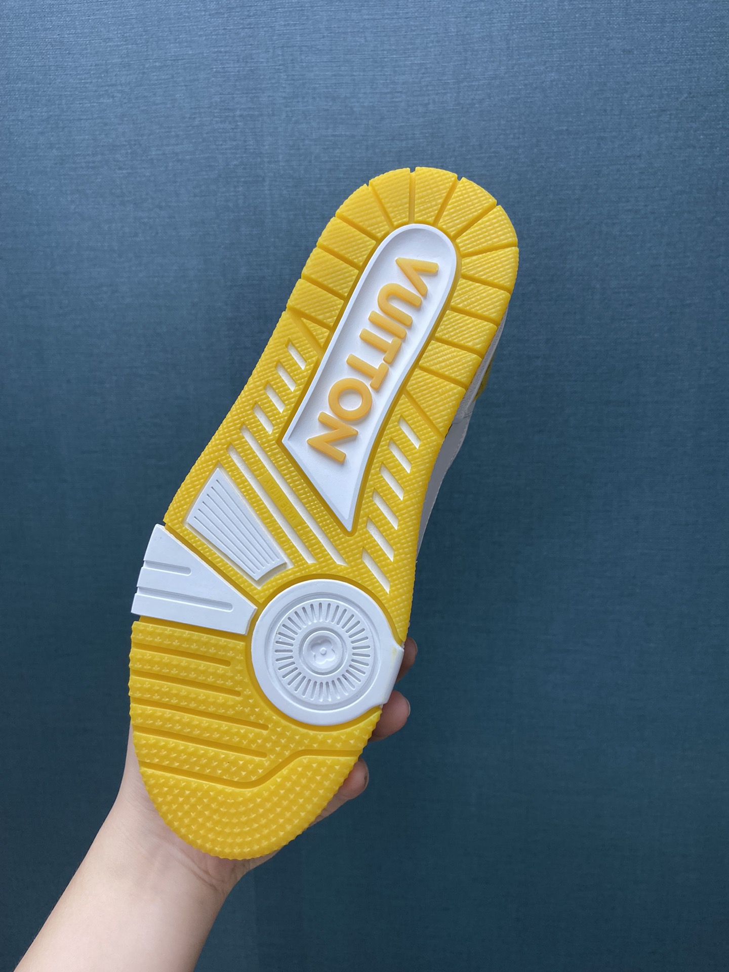 Unknown trainer 系列lv 女款35-40 trainer 低帮运动鞋