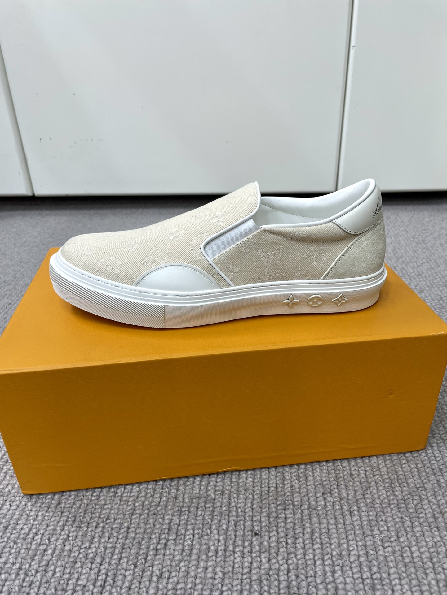 Louis Vuitton Men's Cream Monogram Canvas Slip-On Sneakers Size 38-44 6 i1652987771 9954 4
