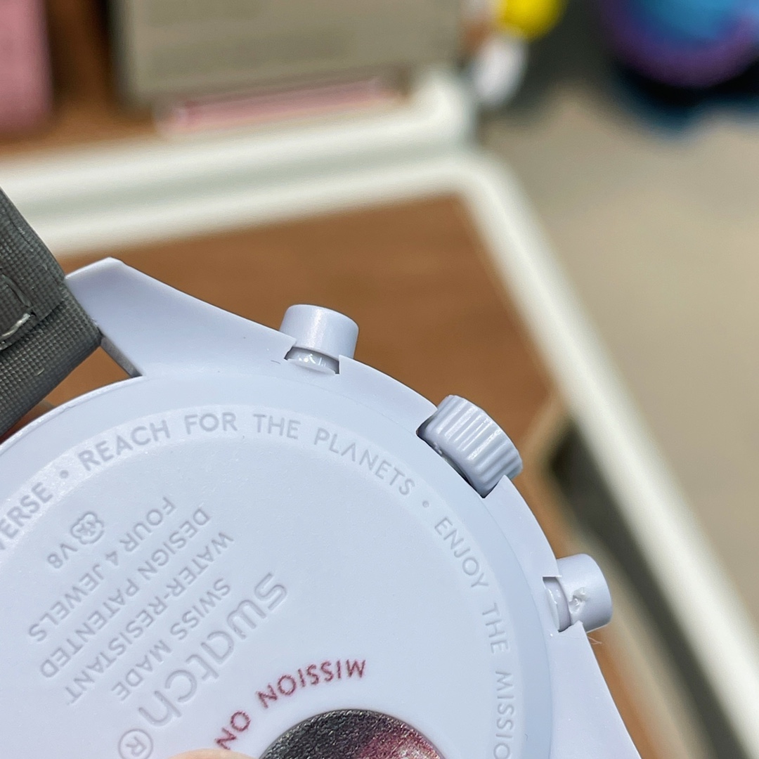 冥王星🌔. 【OMEGAxSWATCH 欧米茄x斯沃琪联名款 太空星球男女通用腕表42mm】