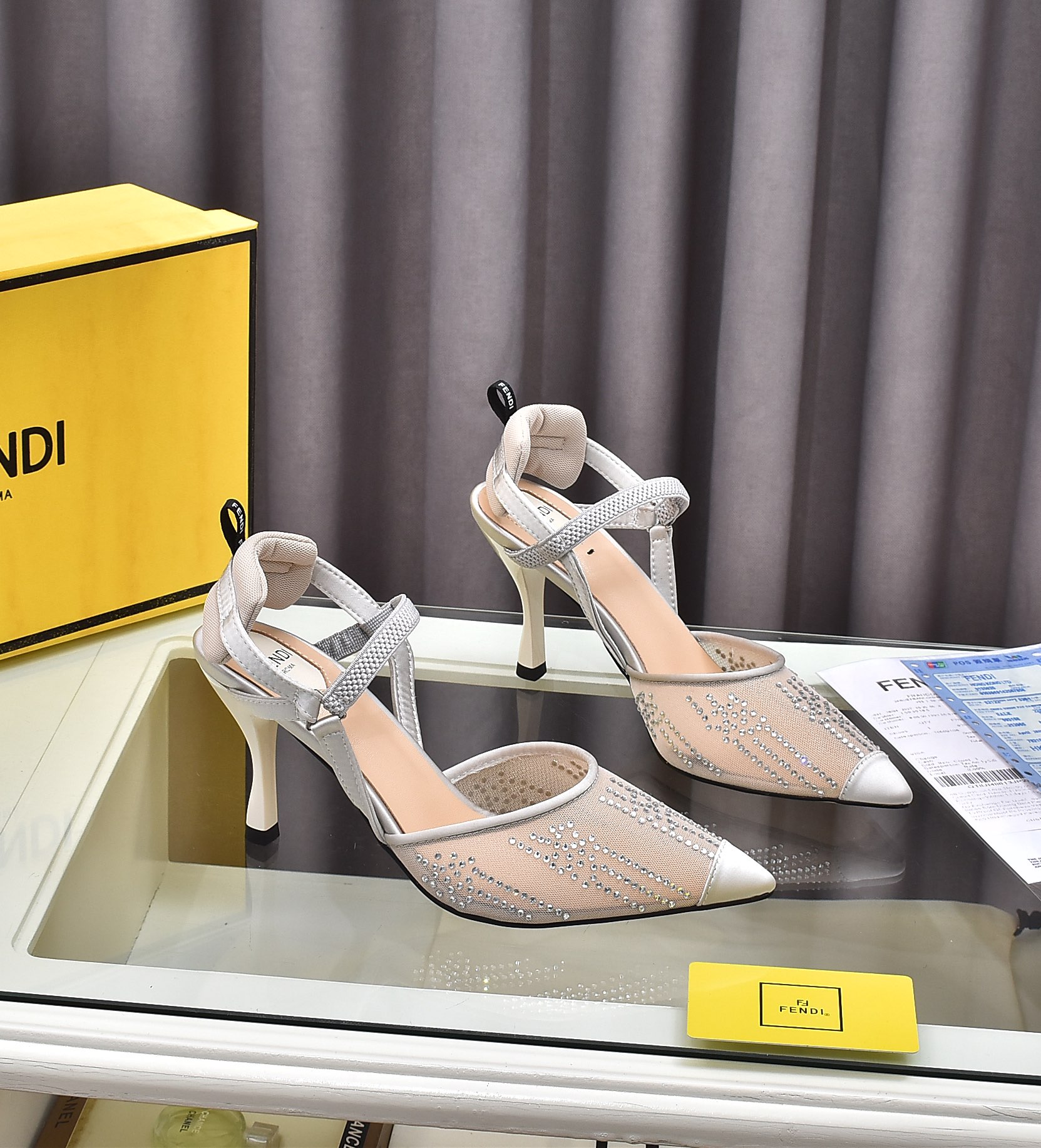 Fábrica de la nueva Fendi tacón alto 8,5/medio tacón 5,5 cm zapatos puntiagudosTejido: multicolor, f