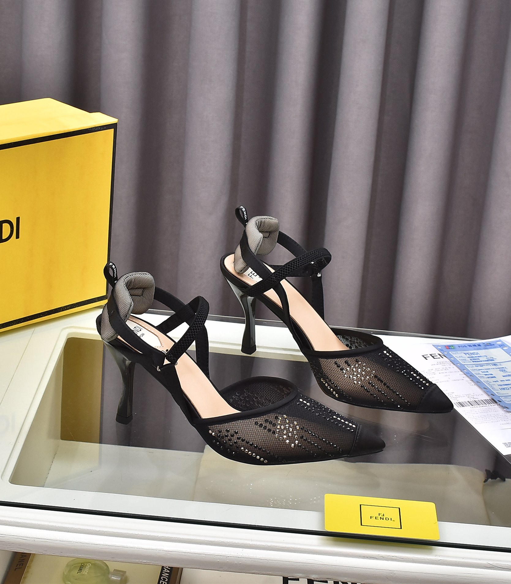 Fábrica de la nueva Fendi tacón alto 8,5/medio tacón 5,5 cm zapatos puntiagudosTejido: multicolor, f