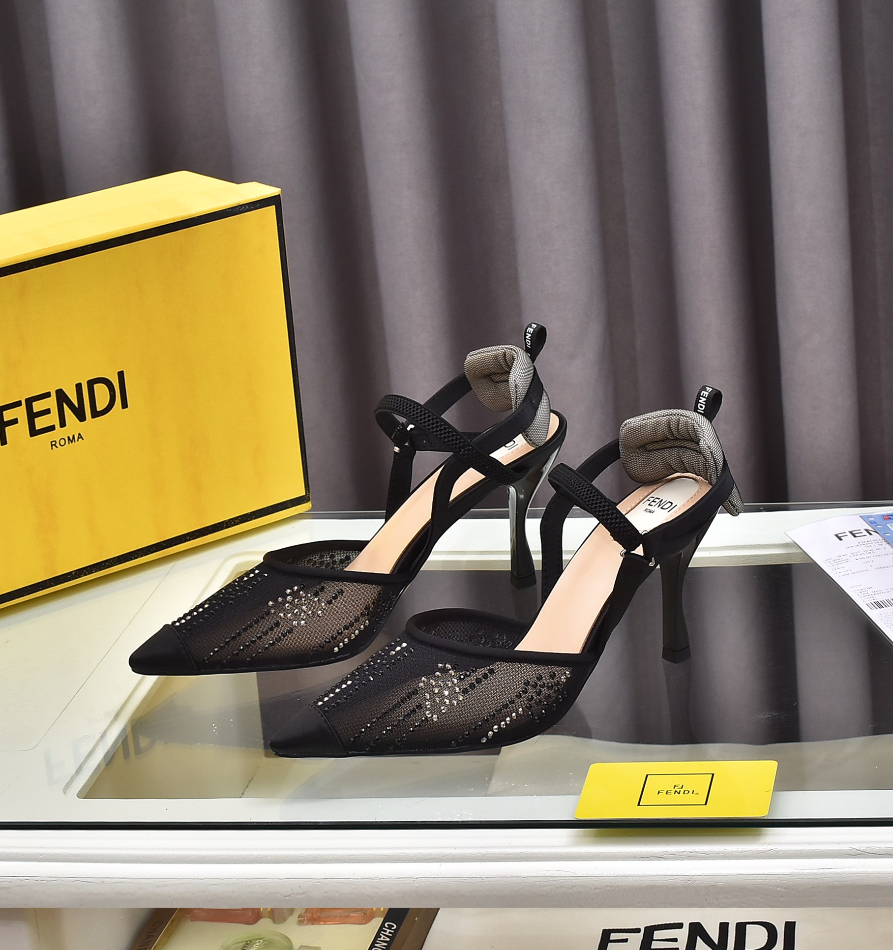 Fábrica de la nueva Fendi tacón alto 8,5/medio tacón 5,5 cm zapatos puntiagudosTejido: multicolor, f