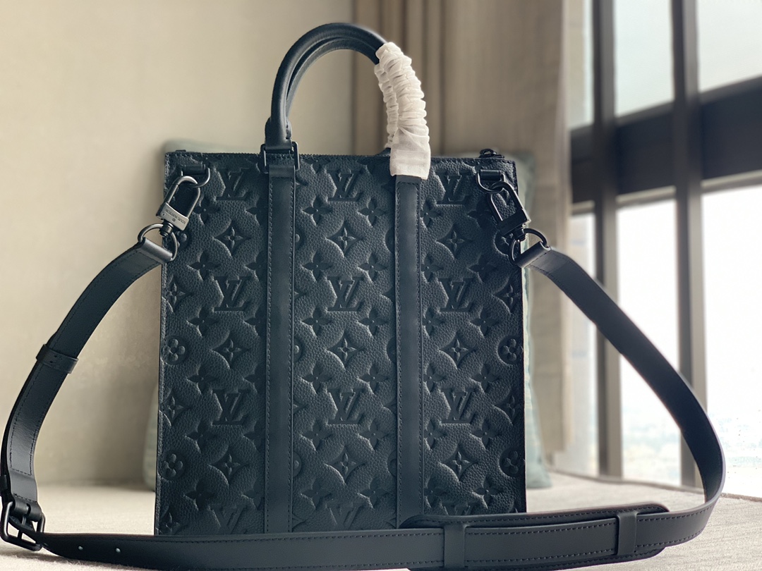 Louis Vuitton All cowhide
