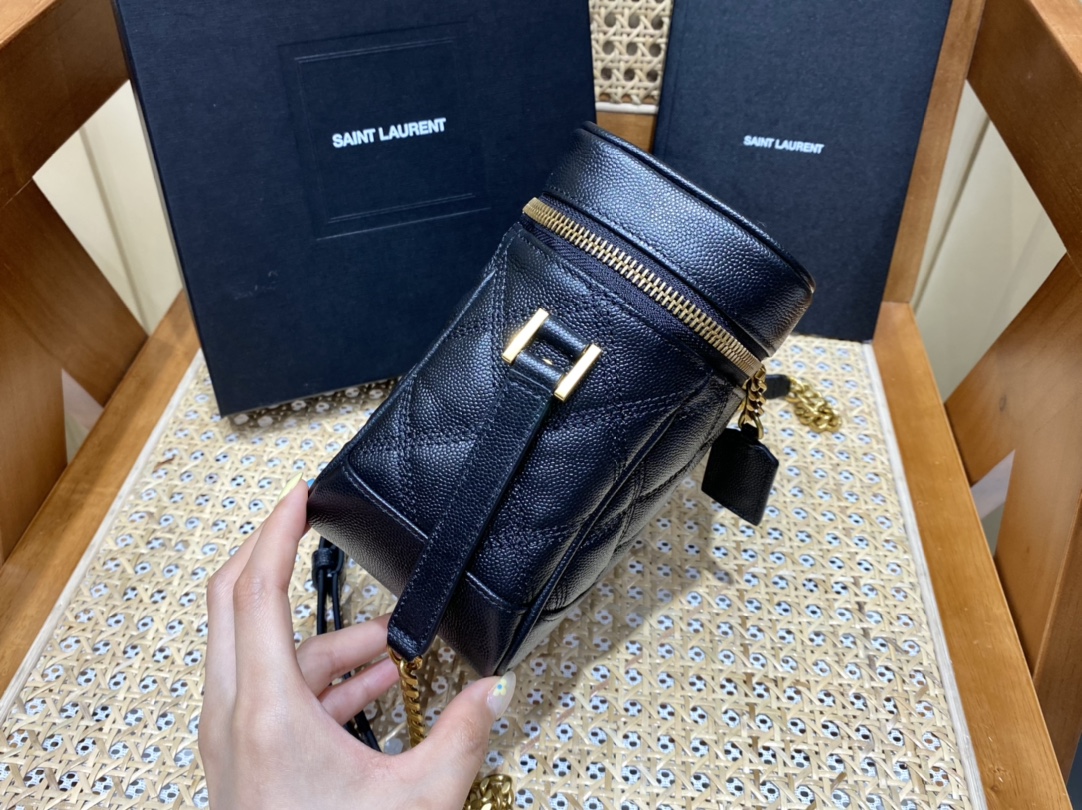 Saint laurent Ysl 80’s 𝙑𝙖𝙣𝙞𝙩𝙮 方形水桶化妆包 649779黑色