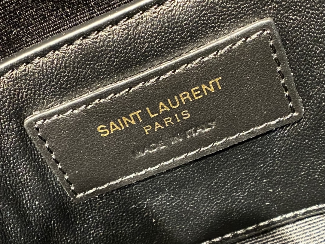 Saint laurent Ysl 80’s 𝙑𝙖𝙣𝙞𝙩𝙮 方形水桶化妆包 649779黑色