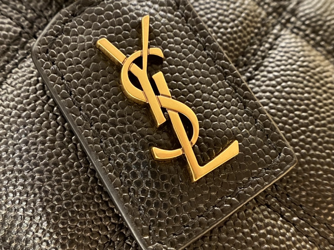 Saint laurent Ysl 80’s 𝙑𝙖𝙣𝙞𝙩𝙮 方形水桶化妆包 649779黑色