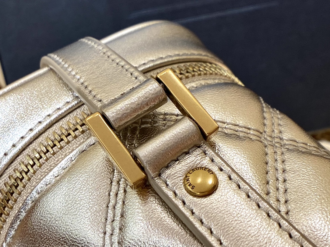 Saint laurent Ysl 80’s 𝙑𝙖𝙣𝙞𝙩𝙮 方形水桶化妆包 649779香槟金
