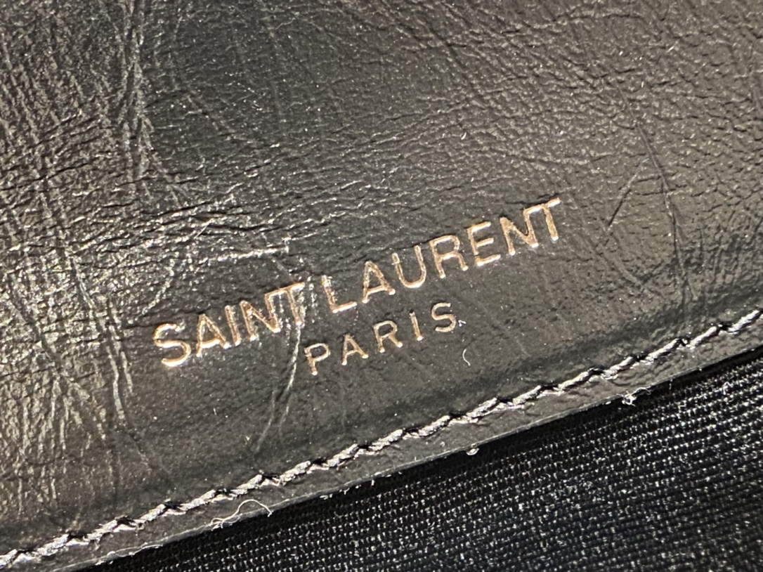 YSL 𝐍𝐢𝐤𝐢 22𝐜𝐦 邮差包 533037黑色/黑链