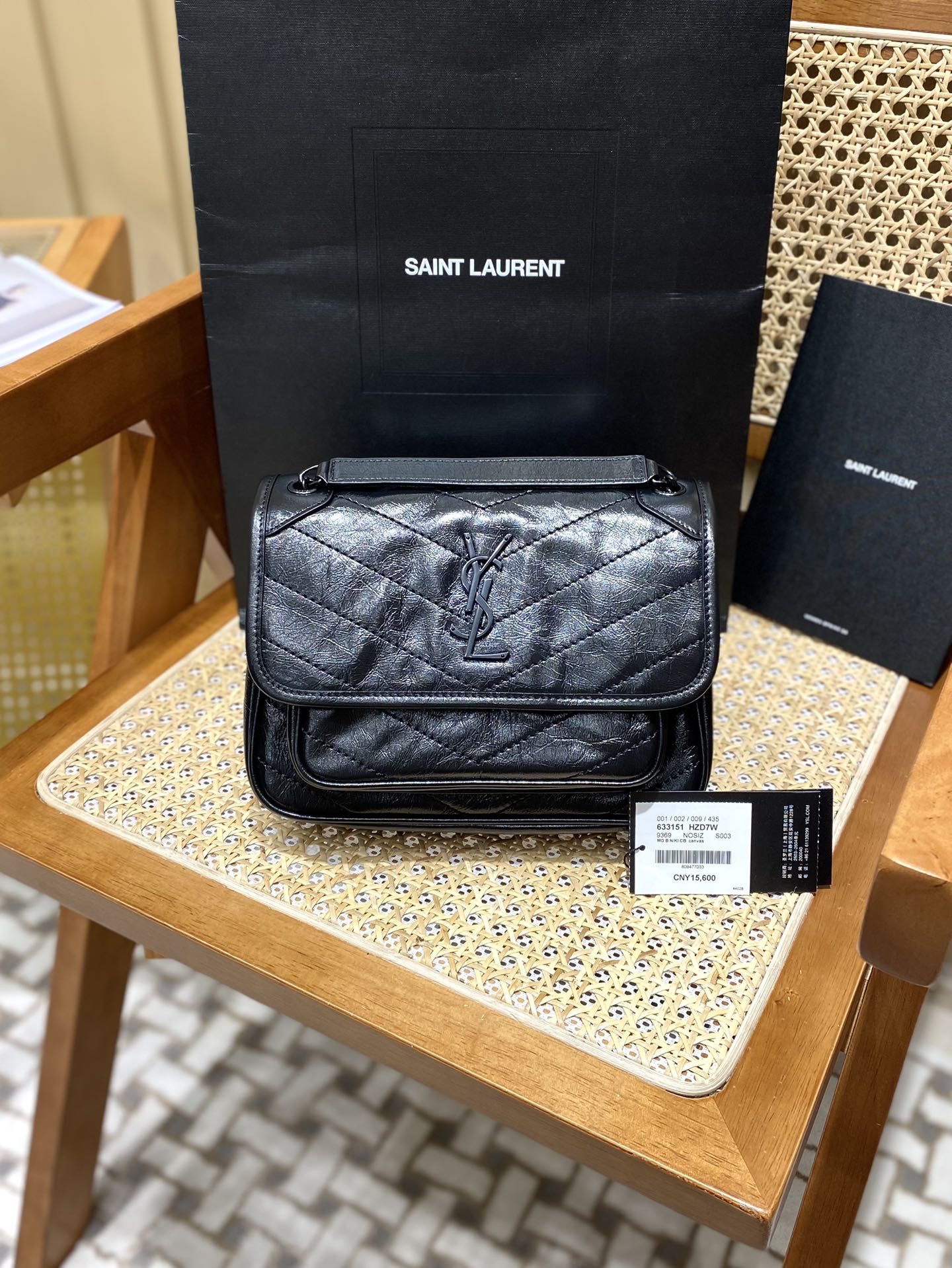 YSL 𝐍𝐢𝐤𝐢 22𝐜𝐦 邮差包 533037黑色/黑链